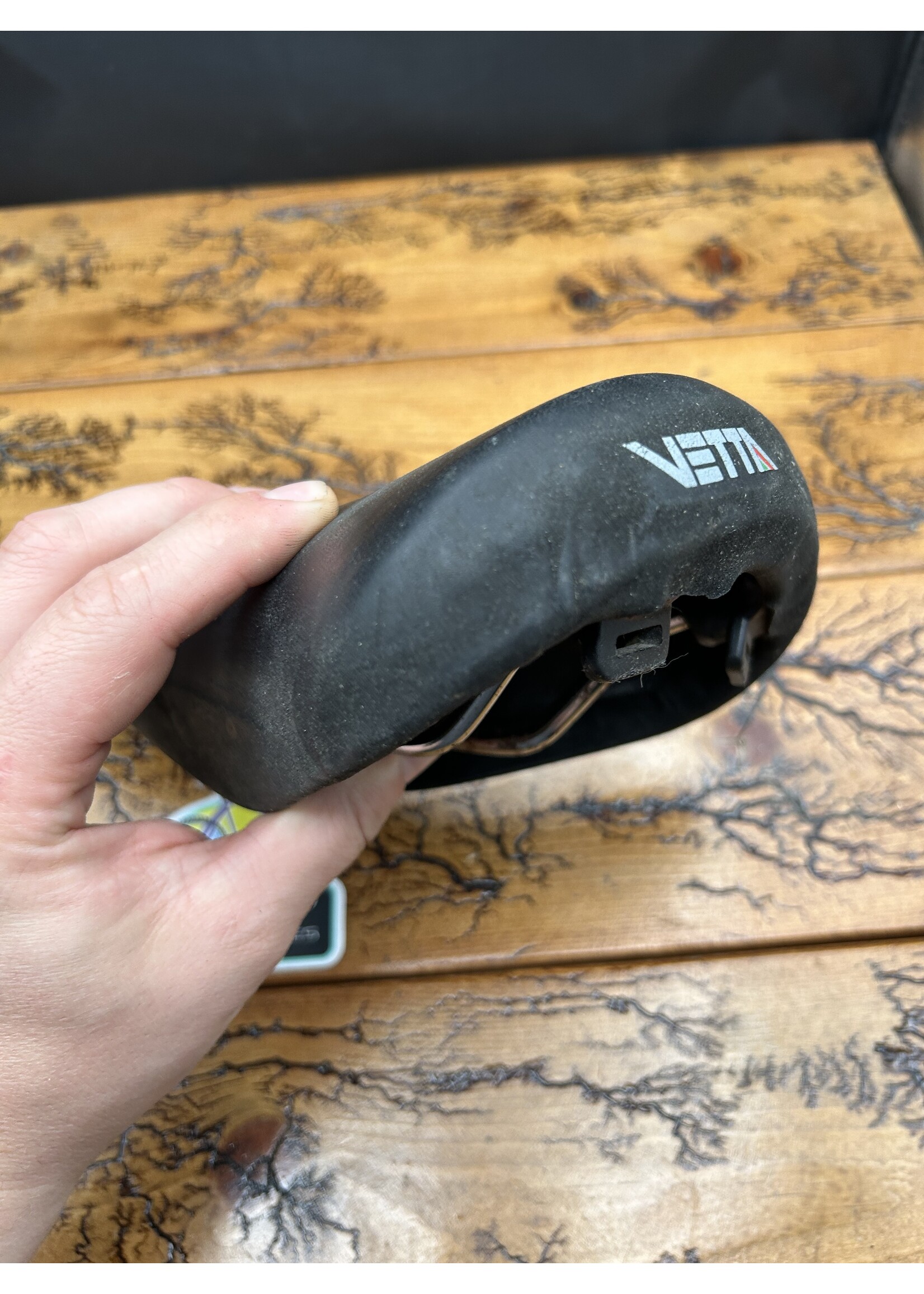 Vetta Vetta Black Saddle