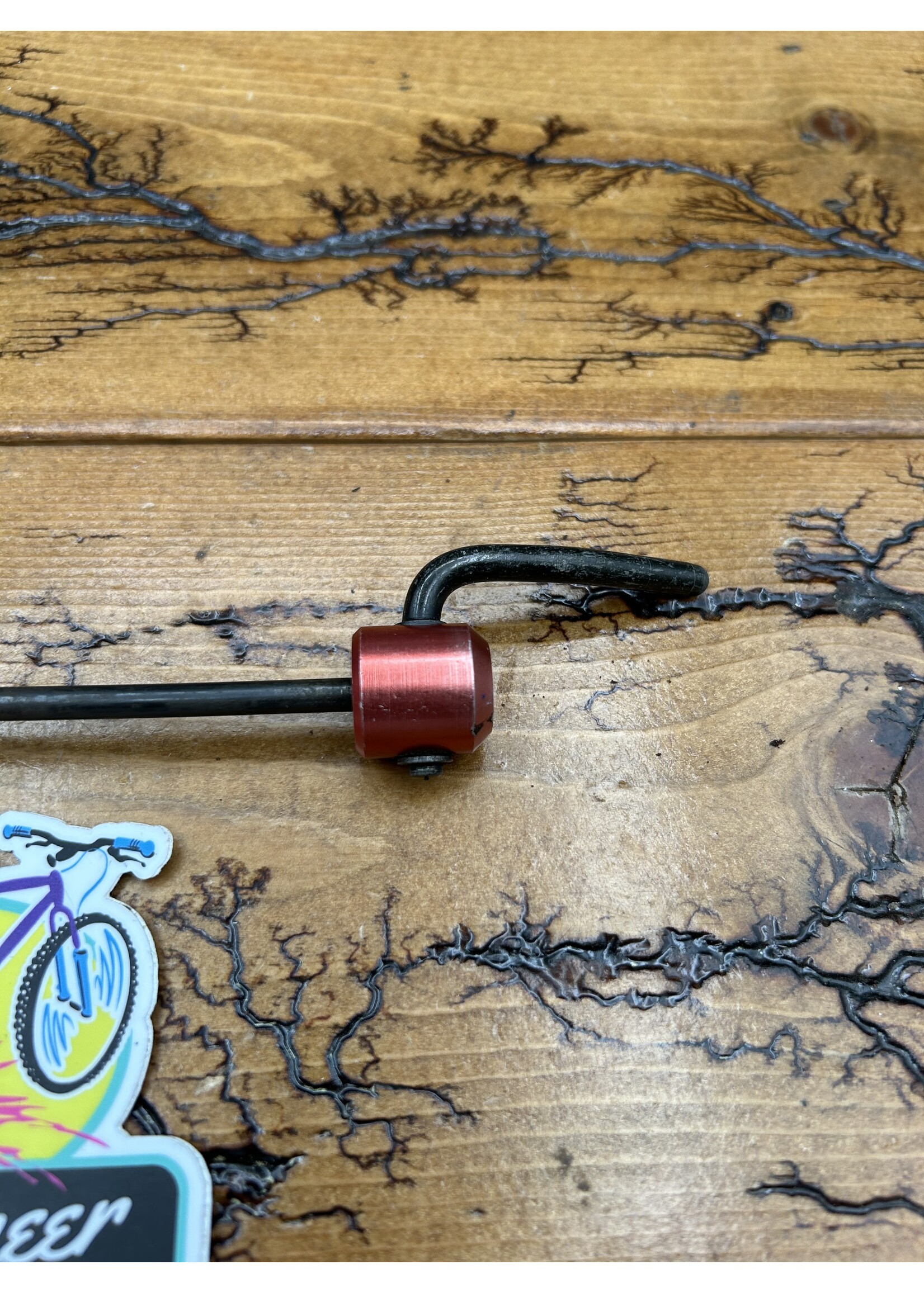 American Classic American Classic Red Front Quick Release Skewer
