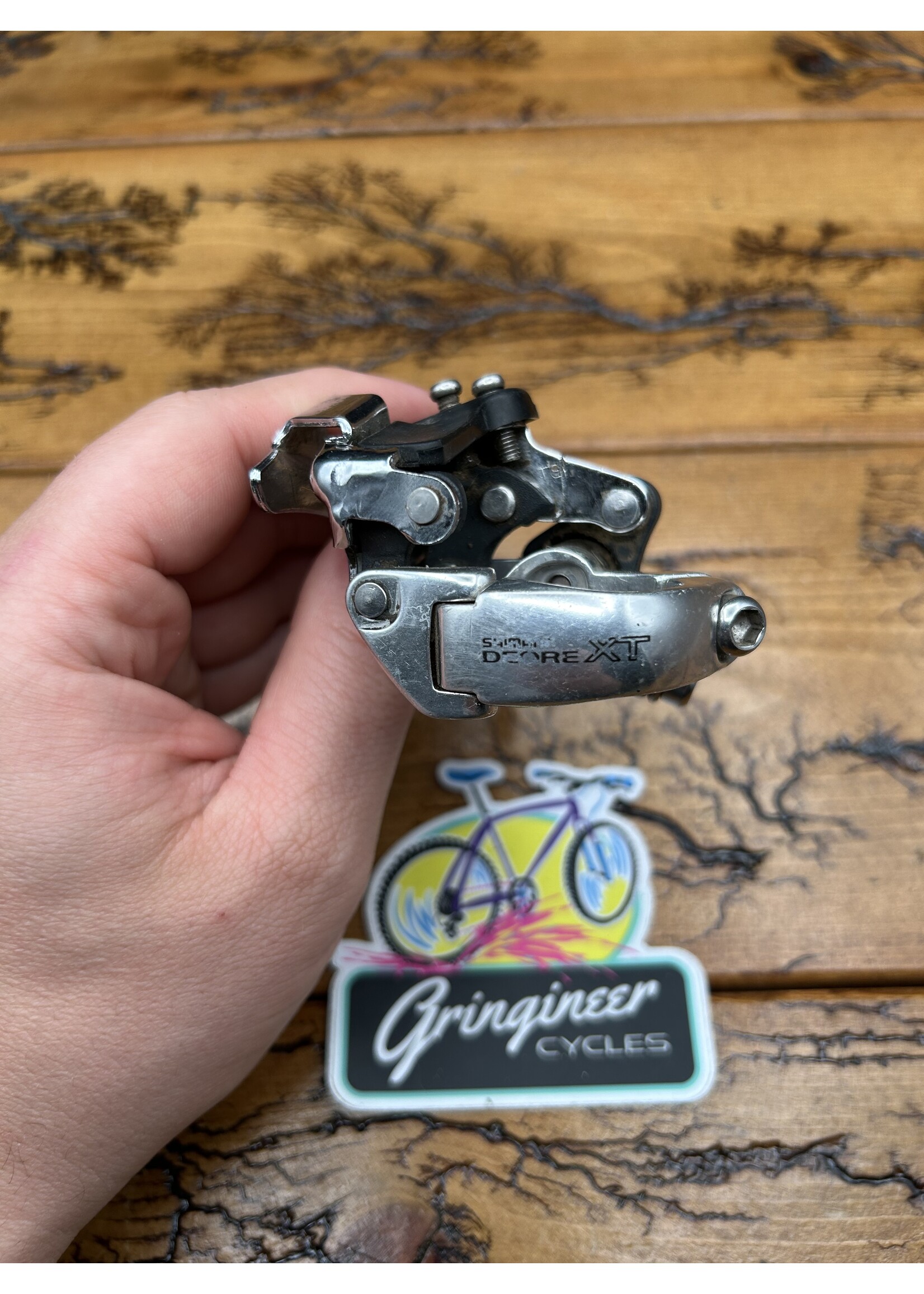 SHIMANO Shimano Deore XT FD-M739 28.6mm Top Pull Front Derailleur