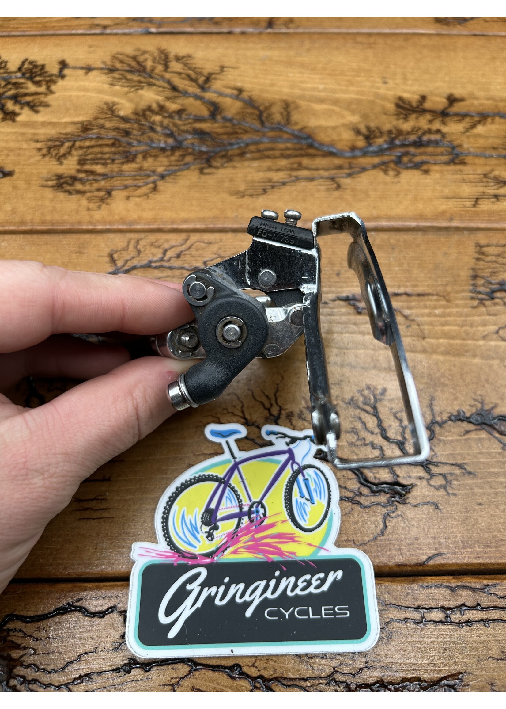 SHIMANO Shimano Deore XT FD-M739 28.6mm Top Pull Front Derailleur