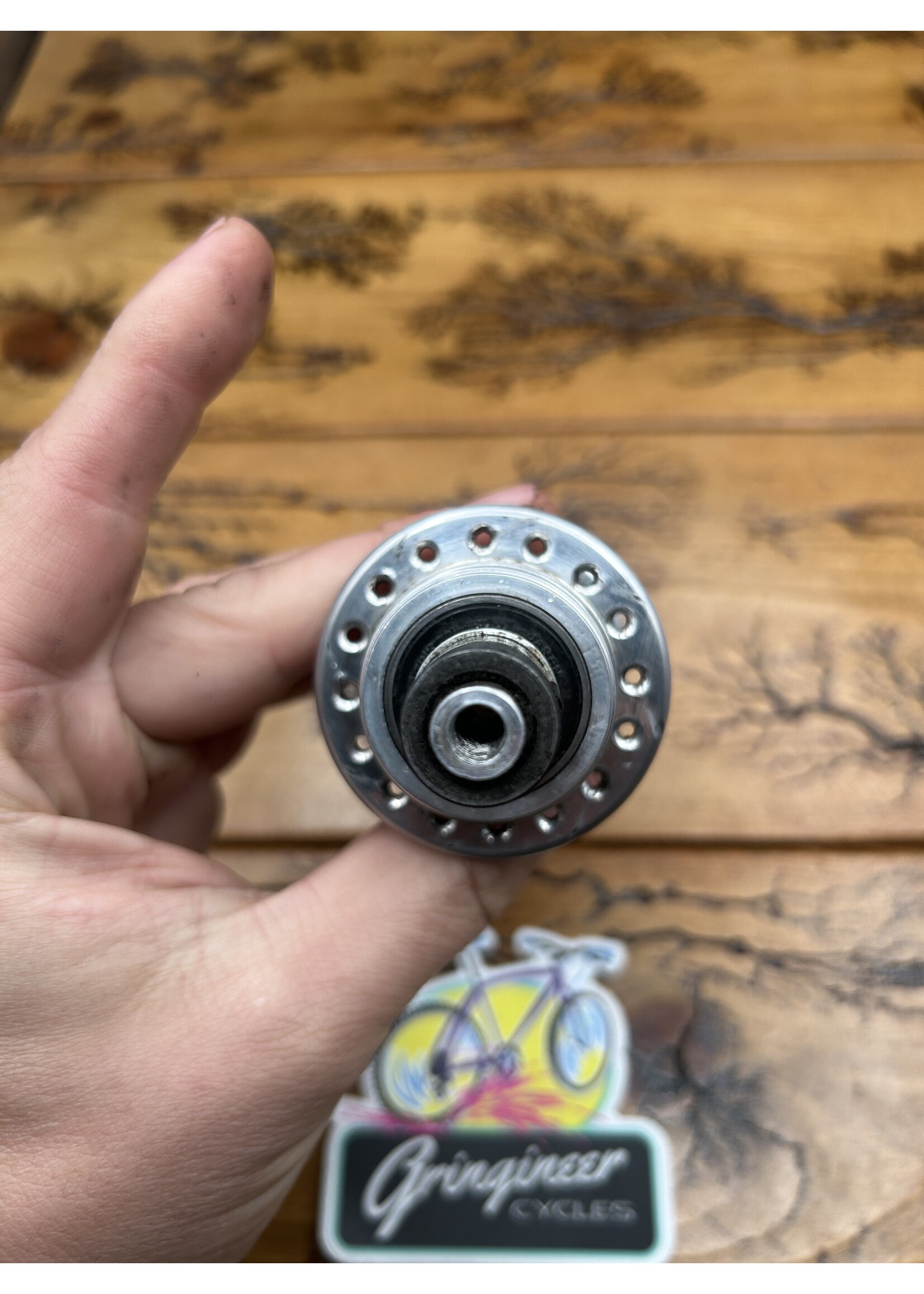 Bullseye Bullseye Silver and Gray 32 Hole 126mm Rear Hub