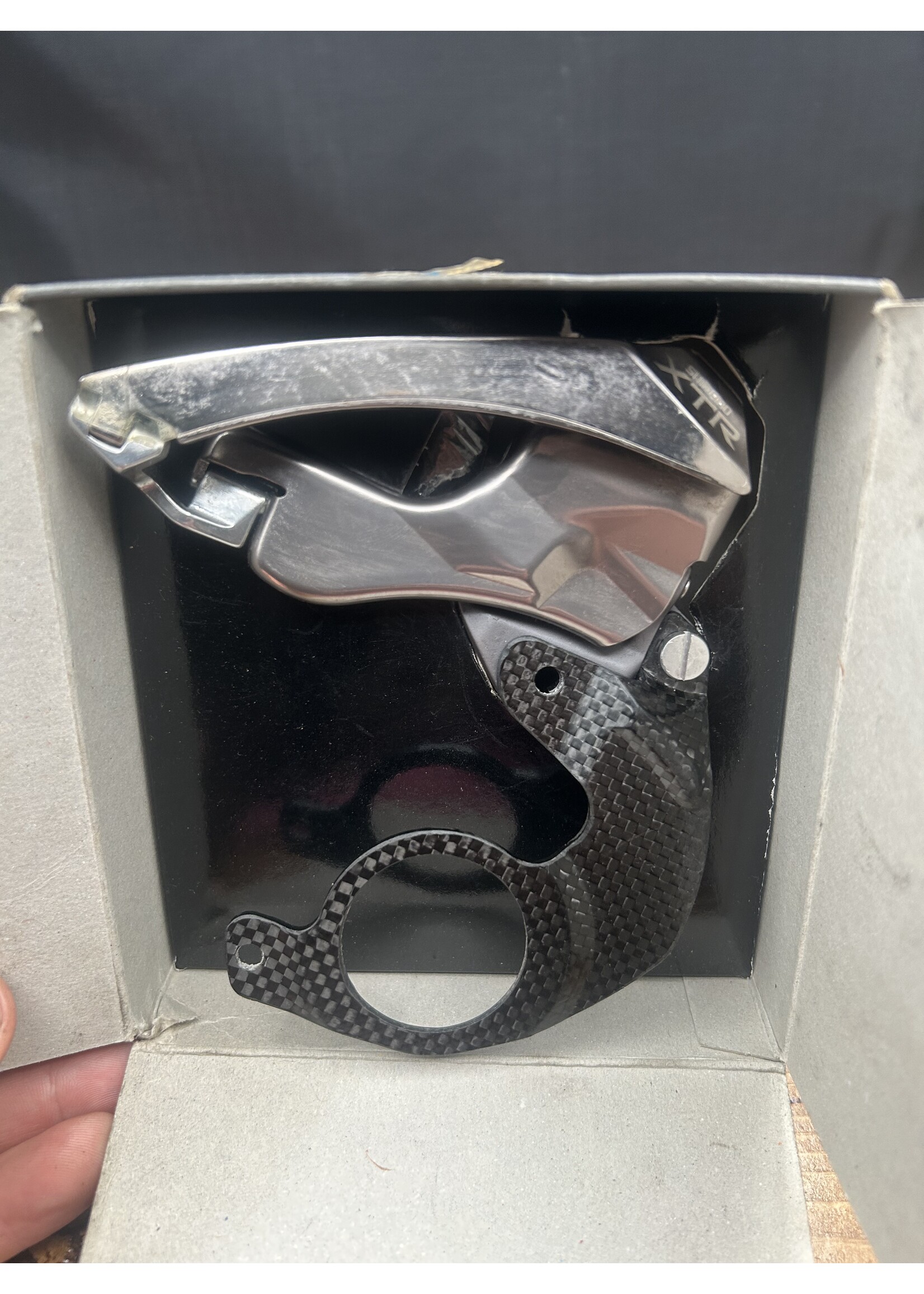 SHIMANO Shimano XTR FD-M950 E Type Top Pull Front Derailleur NOS