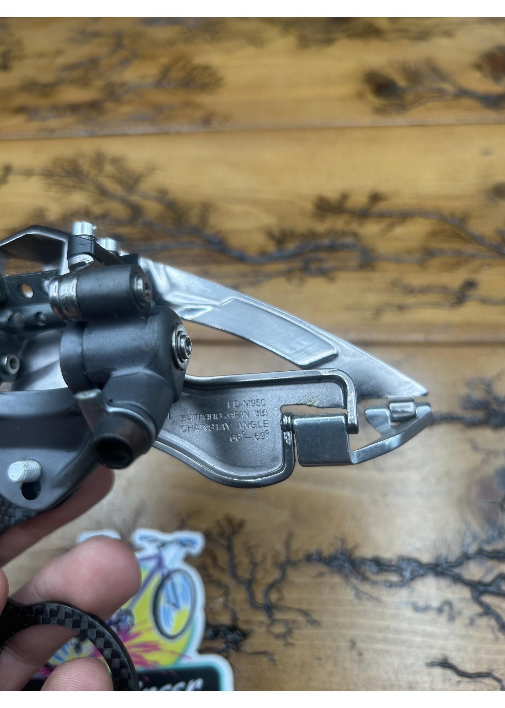 SHIMANO Shimano XTR FD-M950 E Type Top Pull Front Derailleur NOS