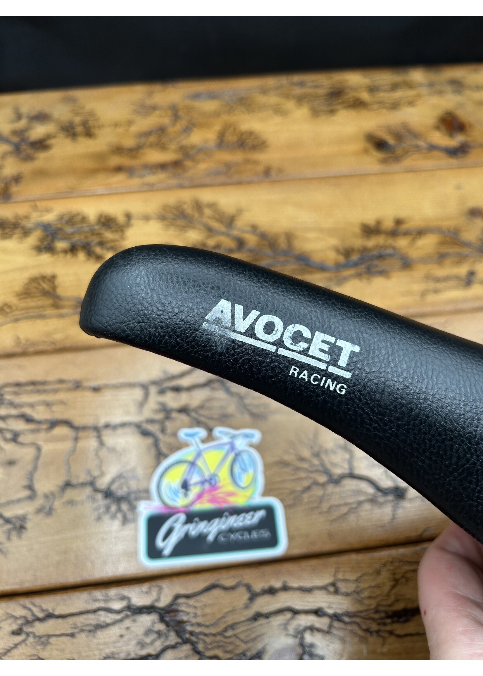 Avocet Racing White Logos Saddle
