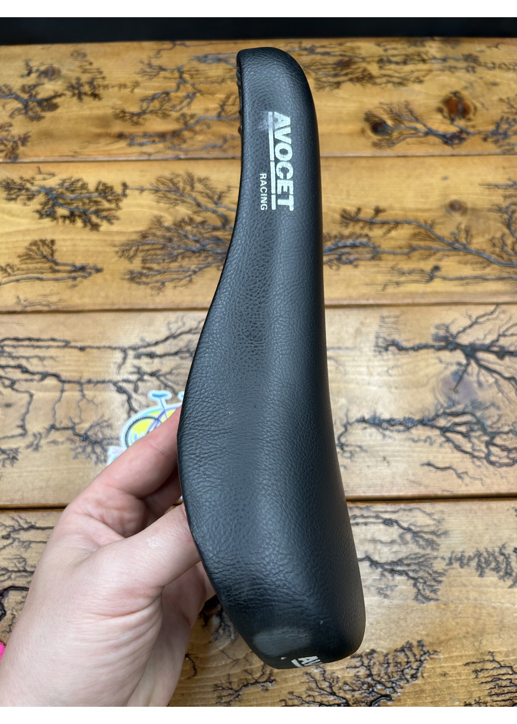 Avocet Racing White Logos Saddle