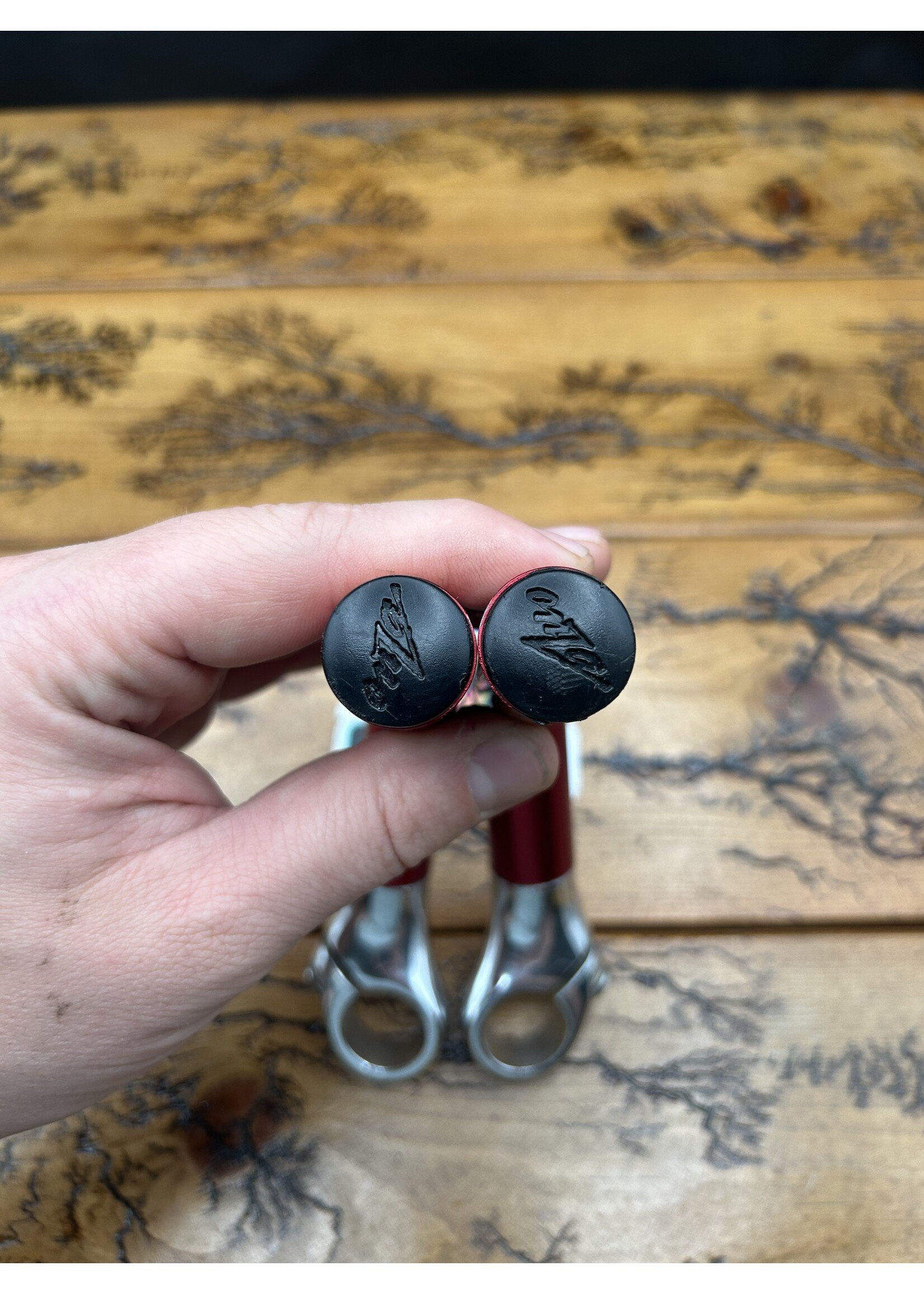 Onza Onza Red Anodized Bar Ends