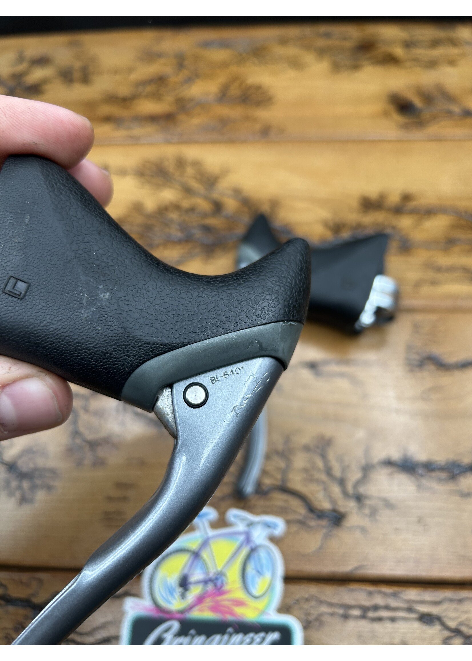 SHIMANO Shimano Ultegra 600 BL-6401 Brake Levers