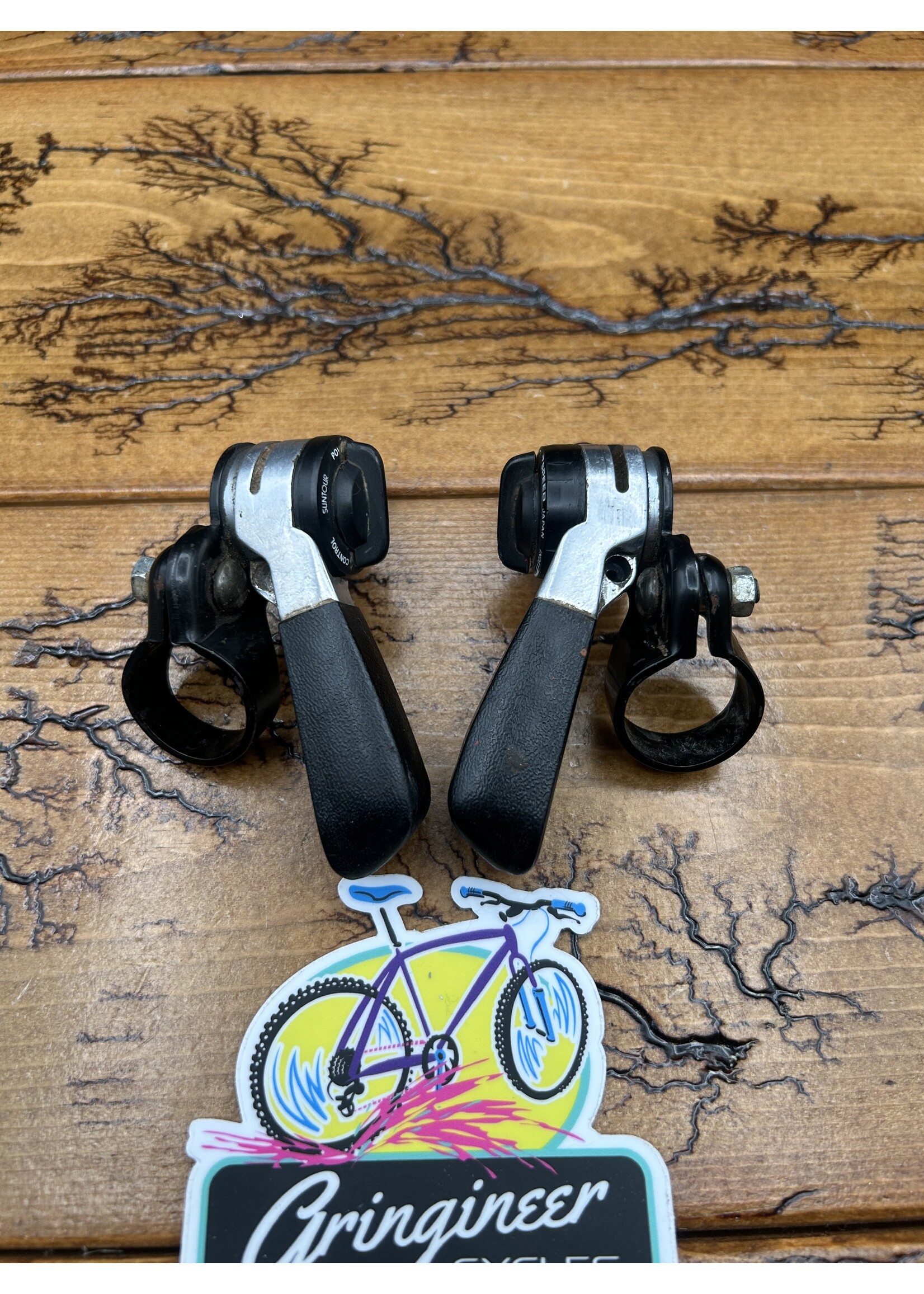 Suntour Suntour Accushift 7 Speed Thumb Shifters