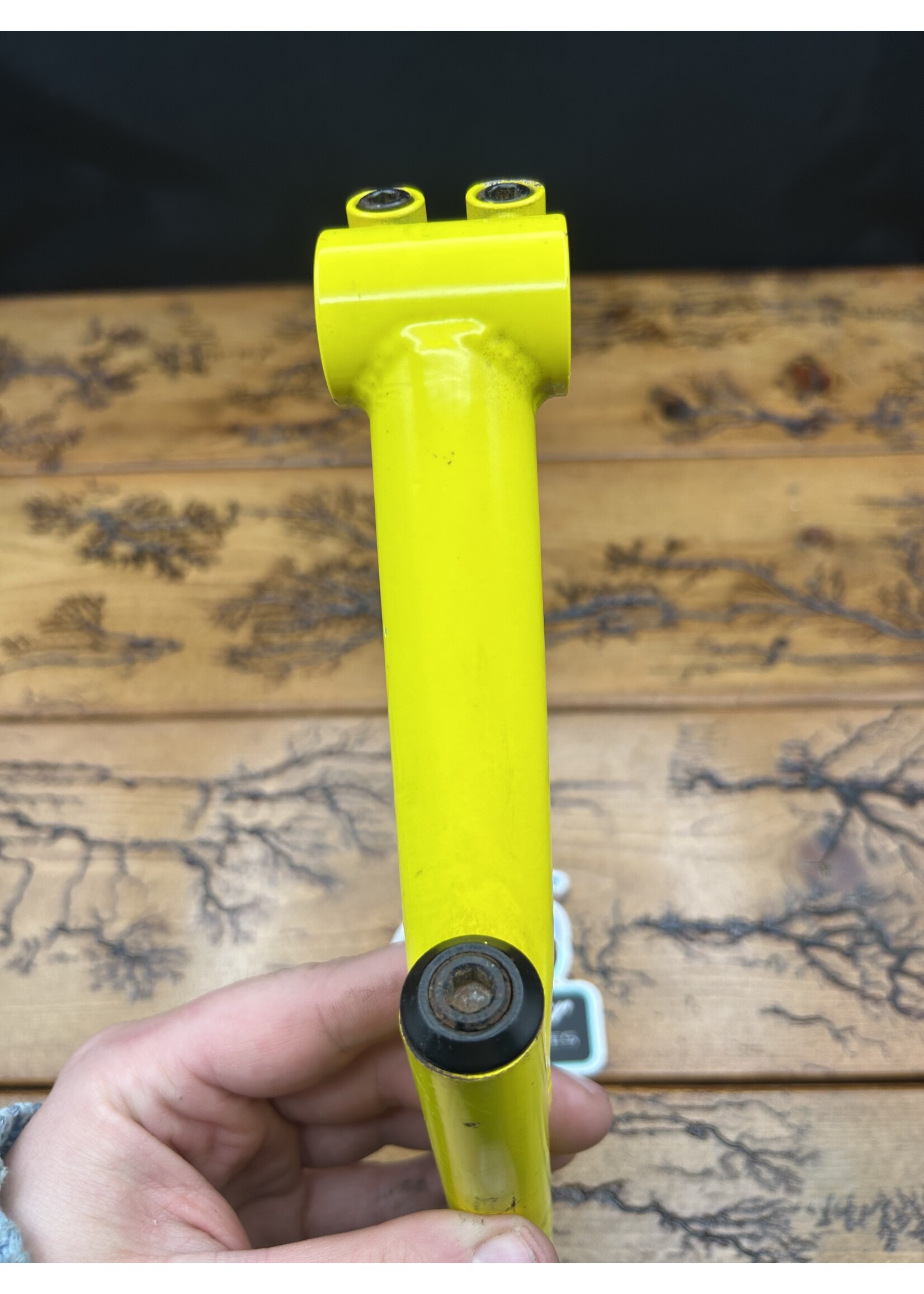 GT GT Yellow 145mm 50 Degree 1 Inch 25.4mm Quill Stem