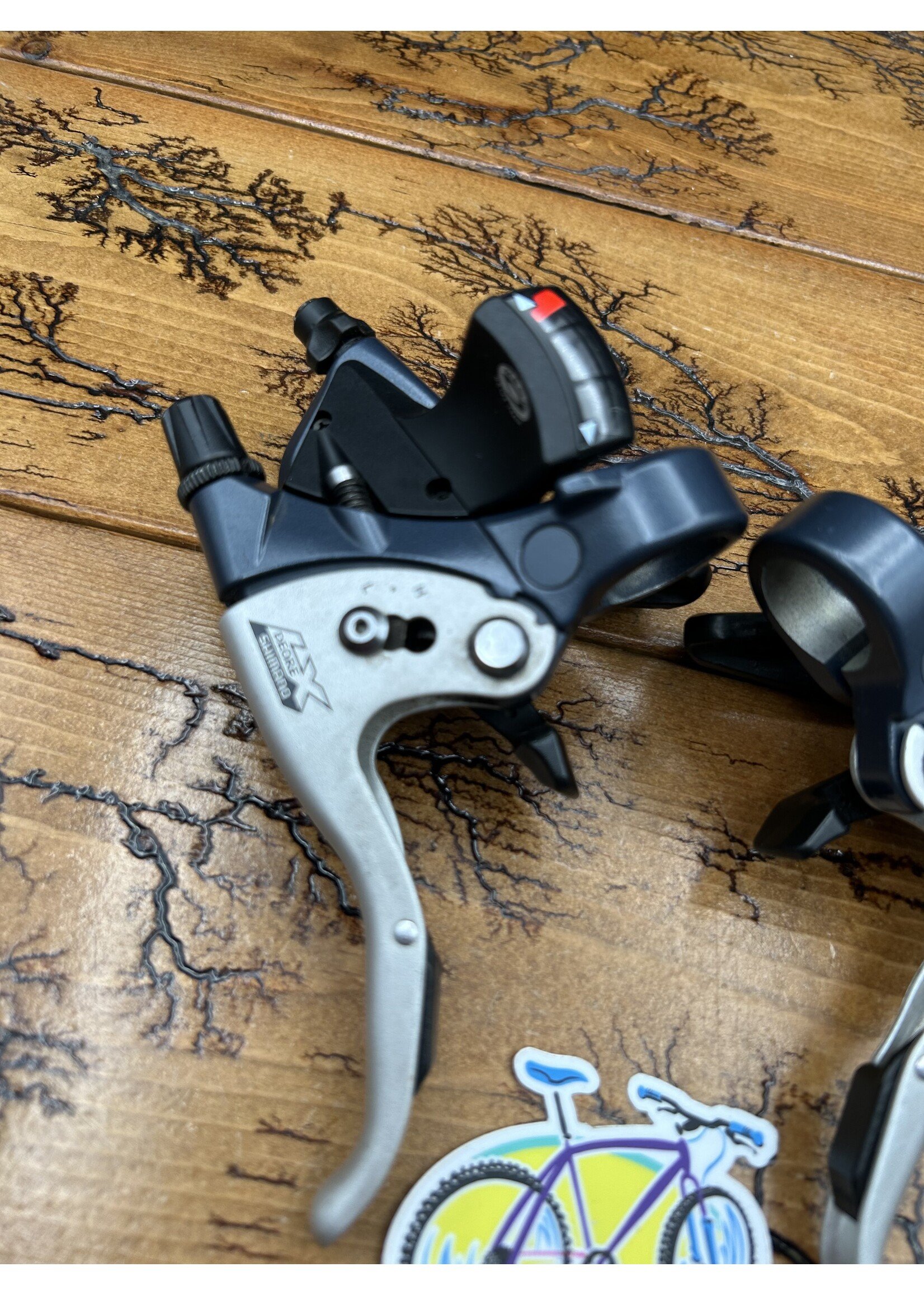 SHIMANO Shimano Deore LX ST-M570 3x9 Shifter Brake Lever Combo