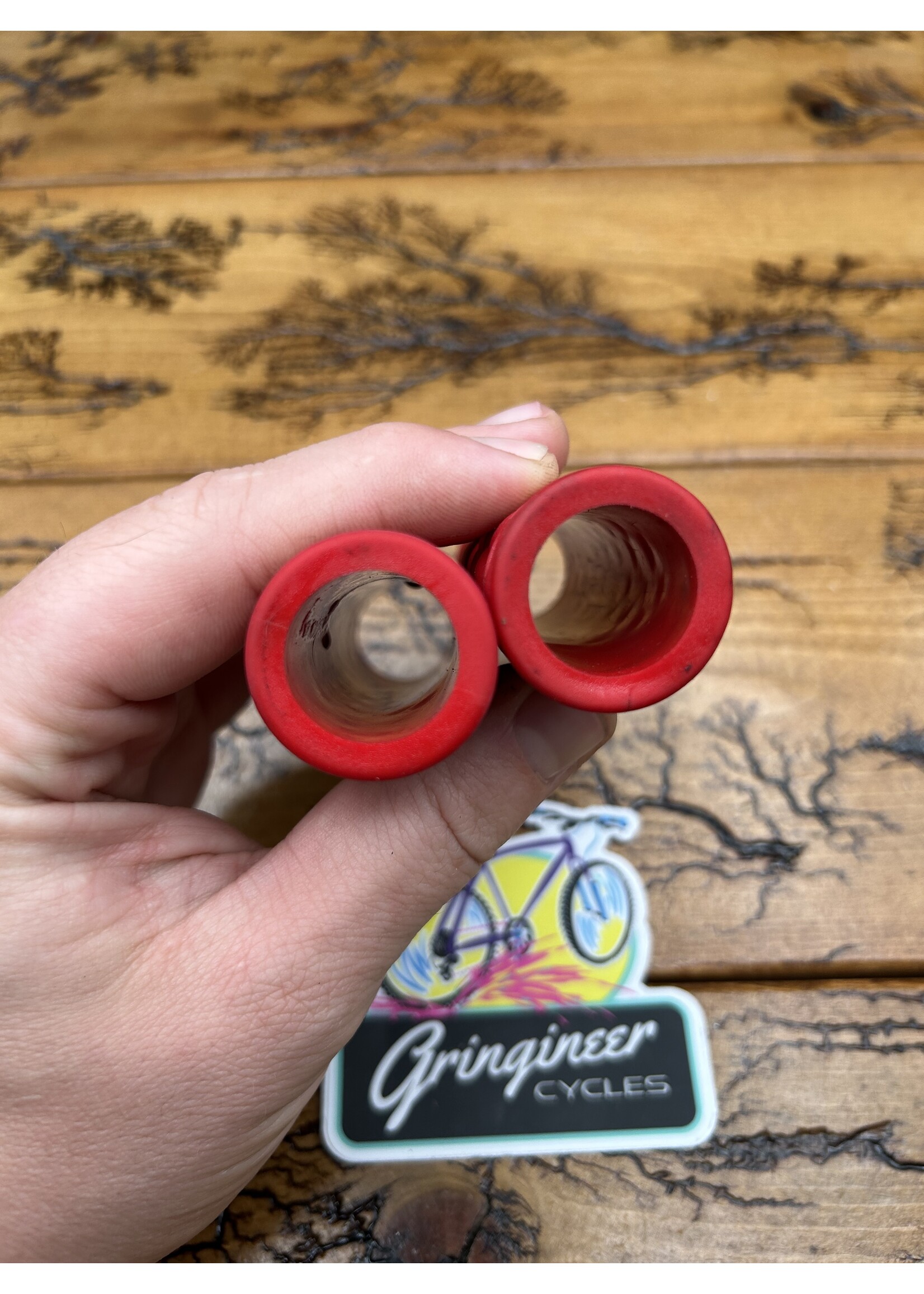 Coda Coda Weave Red Grips