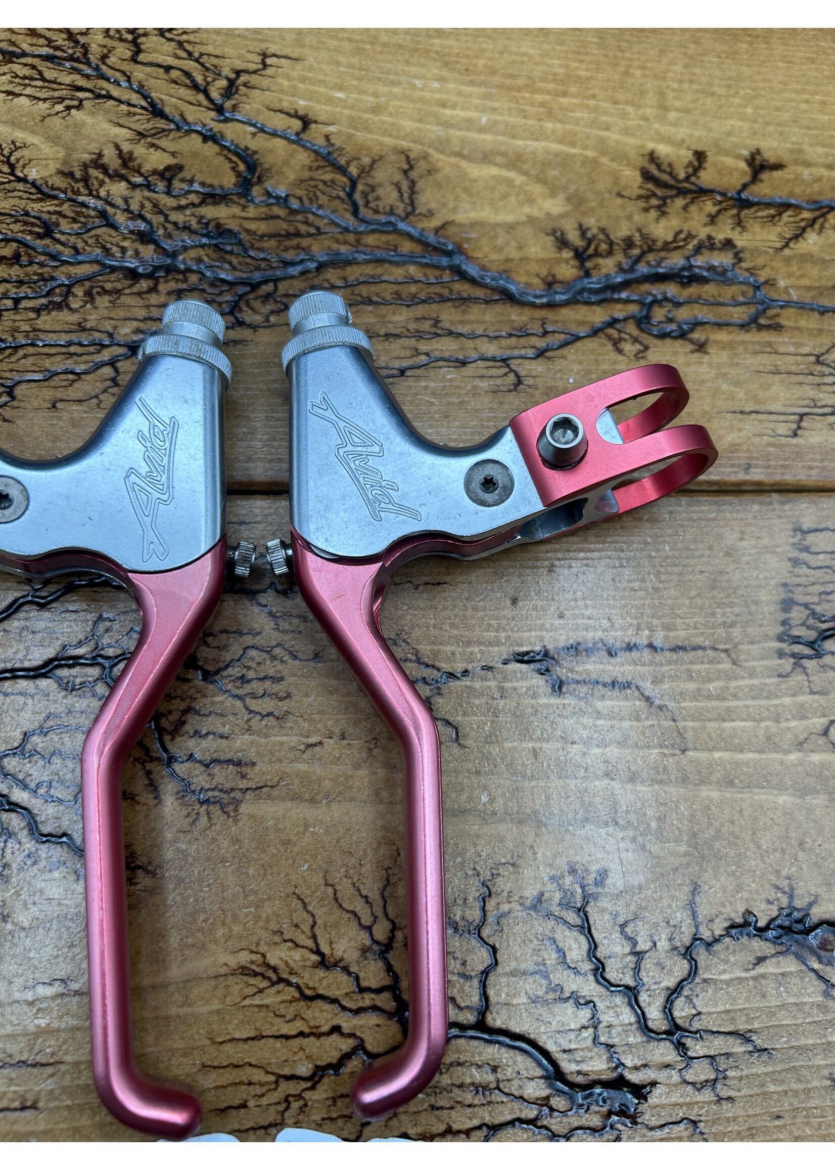 Avid Avid Ultimate Silver and Red Brake Levers