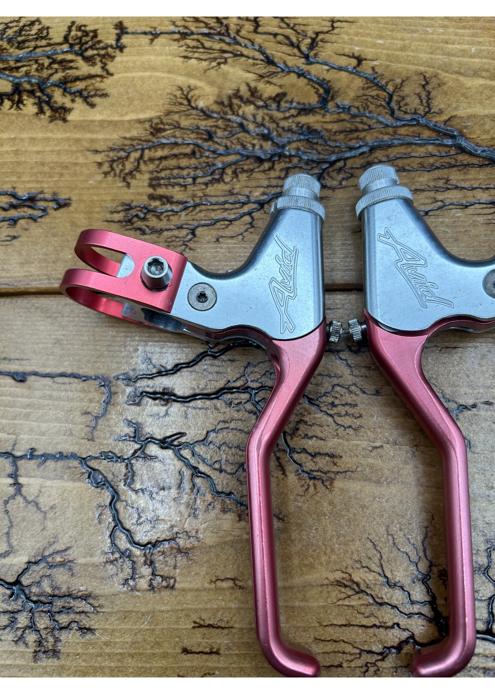 Avid Avid Ultimate Silver and Red Brake Levers