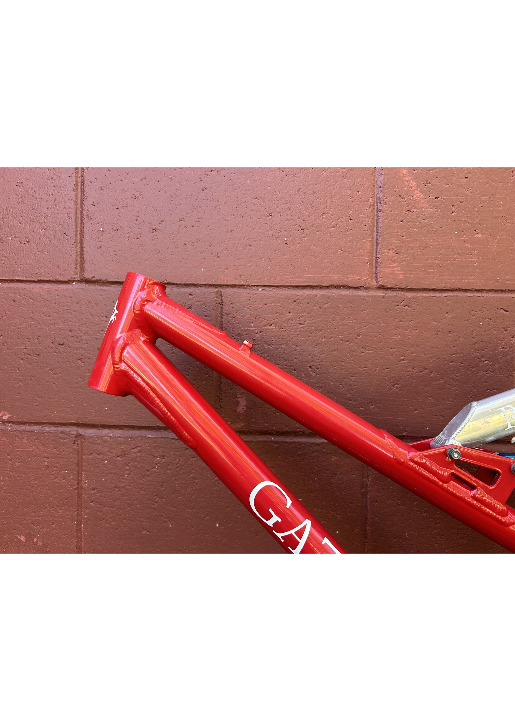 Titus 2000 Medium Titus Custom QuasiMoto Frame