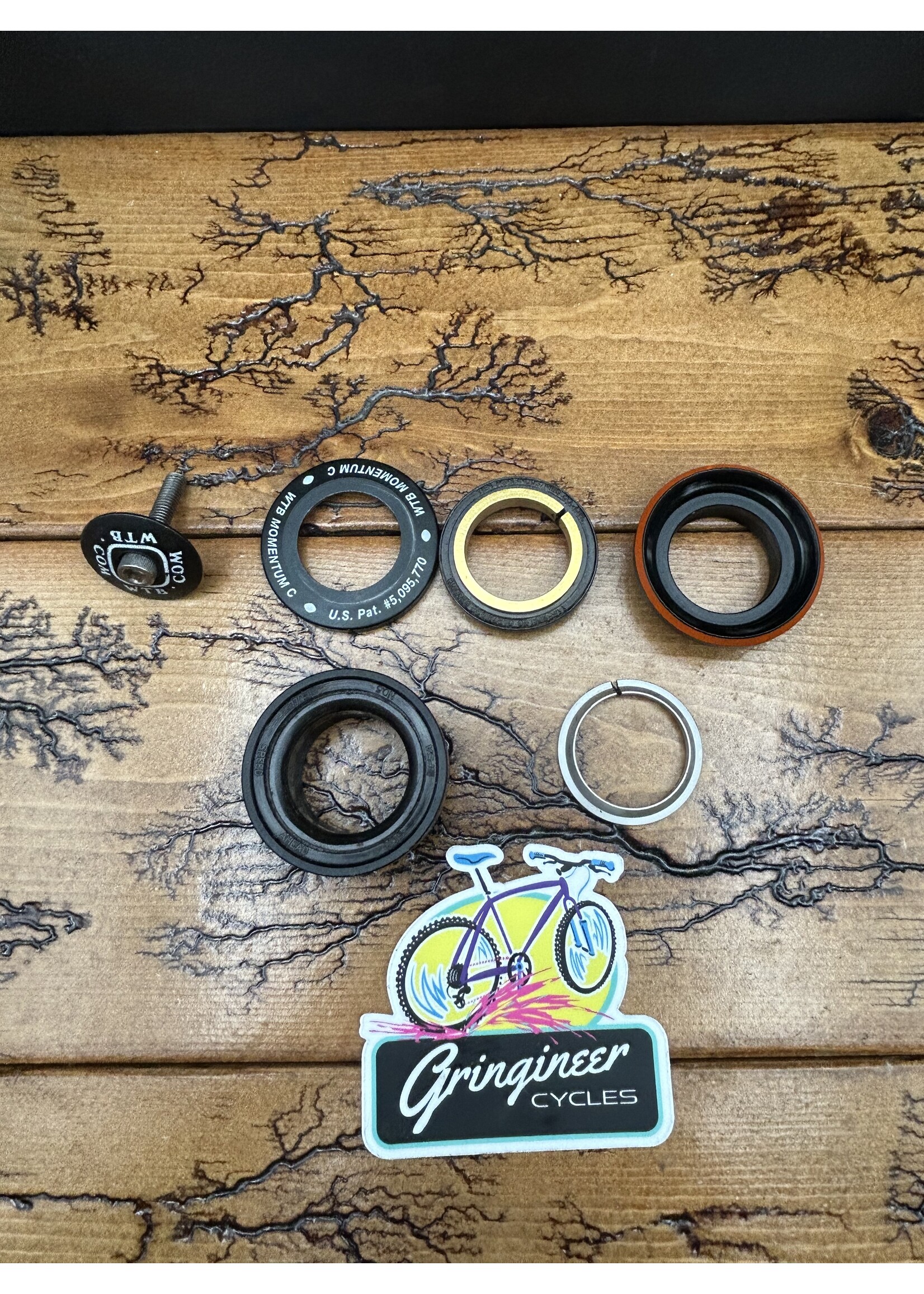 WTB WTB Momentum Black 1 1/8 Threadless Headset