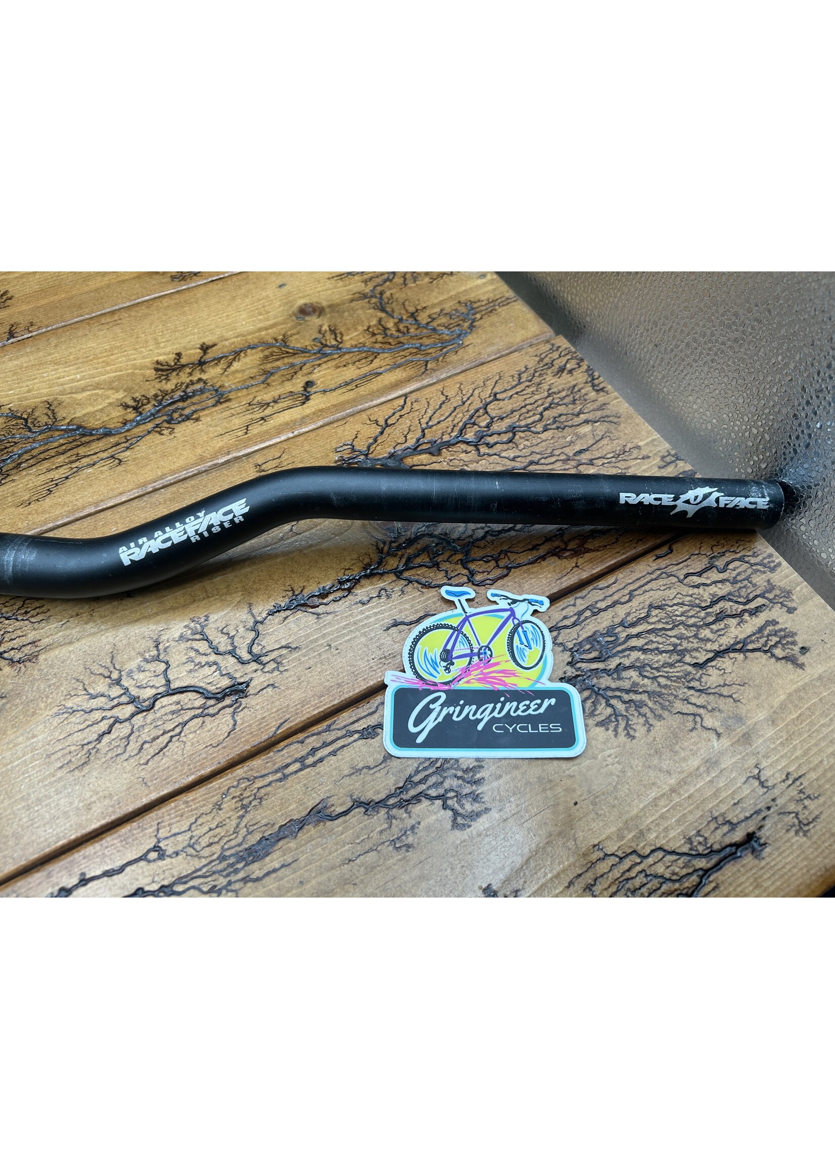 Raceface Raceface Air Alloy Riser 665mm 25.4mm Handlebar