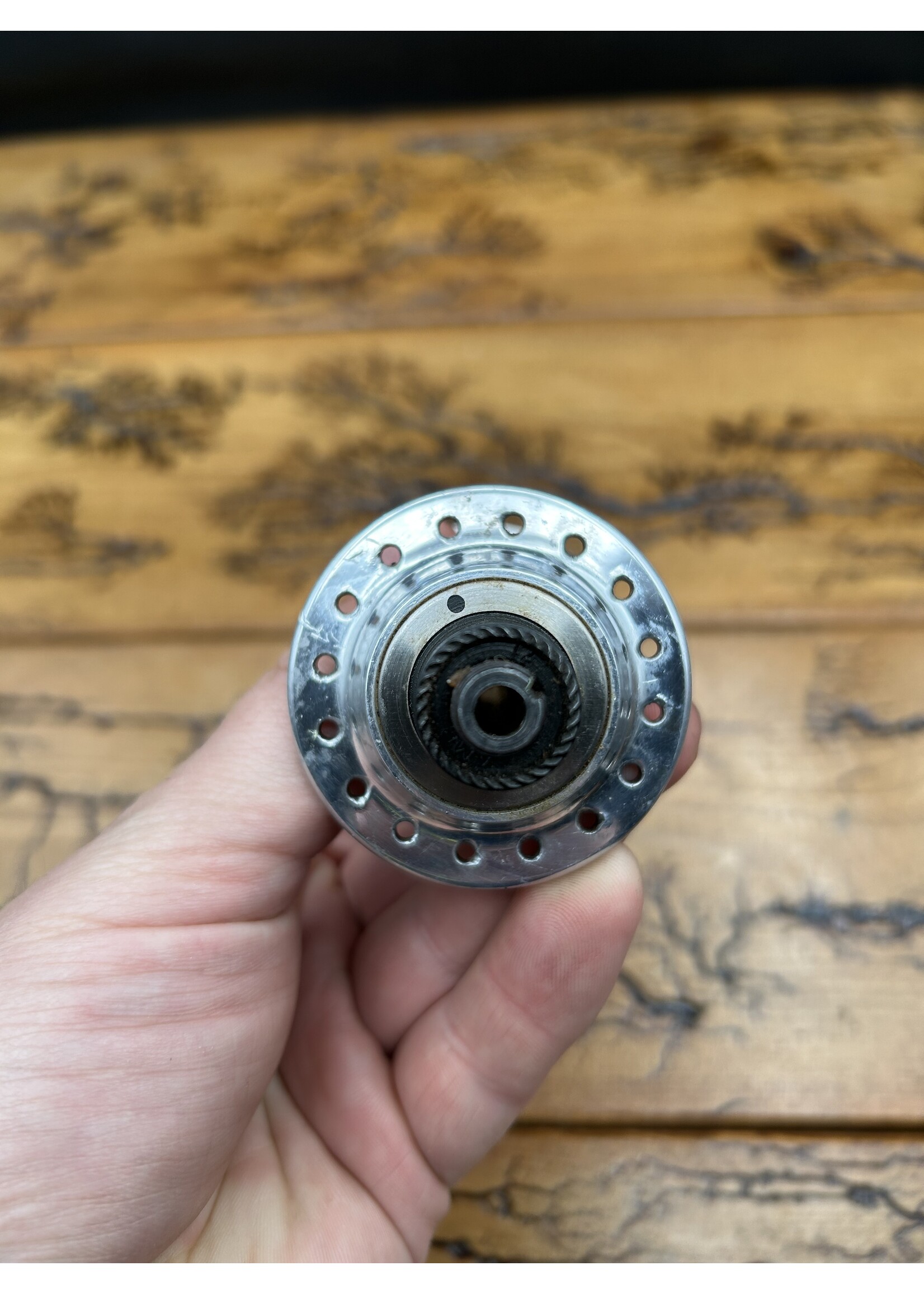 Campagnolo Campagnolo Record / Athena 32 Hole 130mm Rear Hub