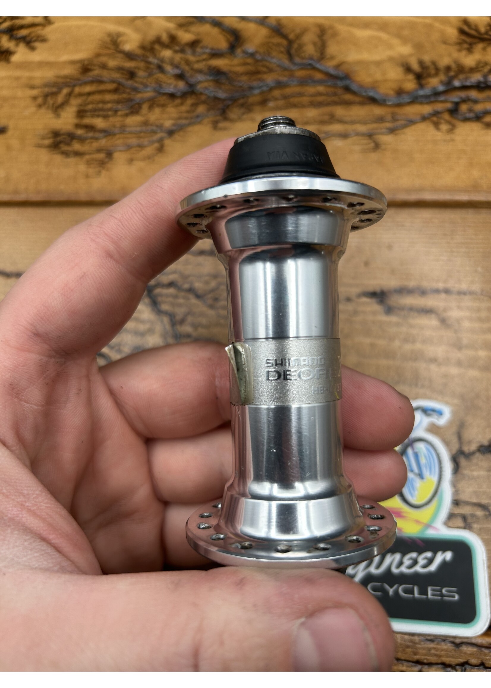 SHIMANO Shimano Deore XT HB-M737 32 Hole Front Hub