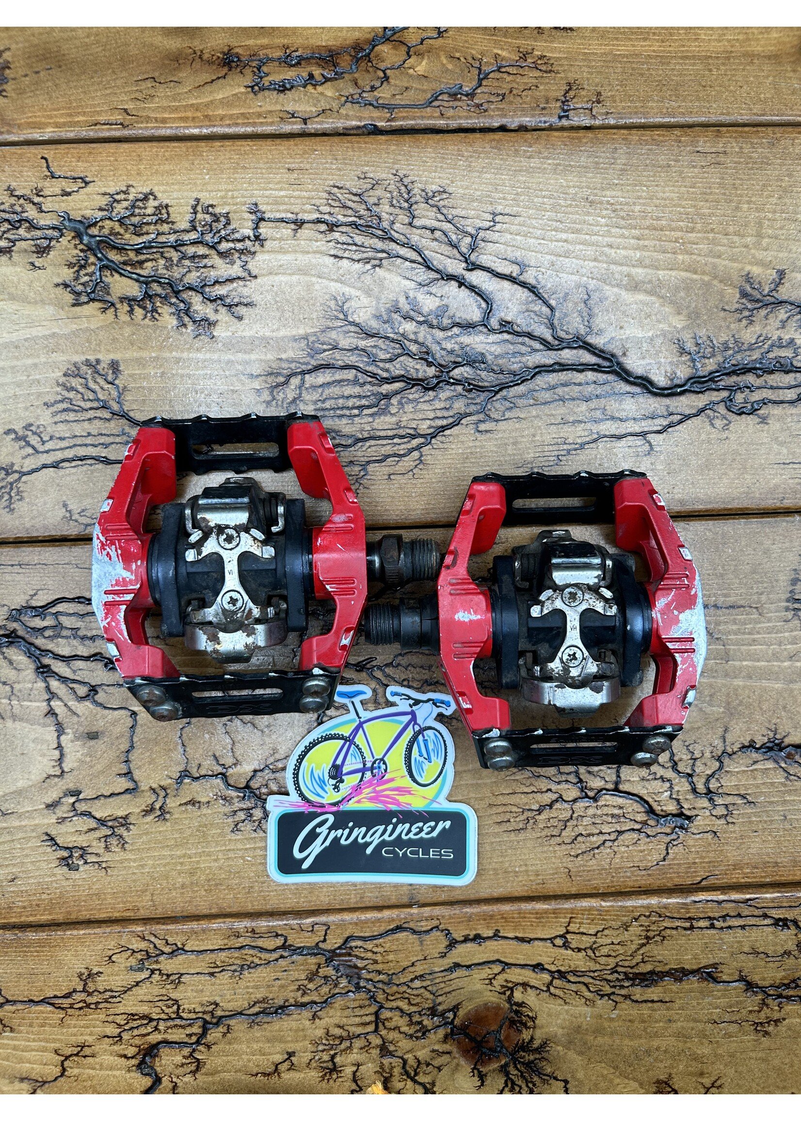 SHIMANO Shimano DX PD-M636 Red Clipless Platform Pedals