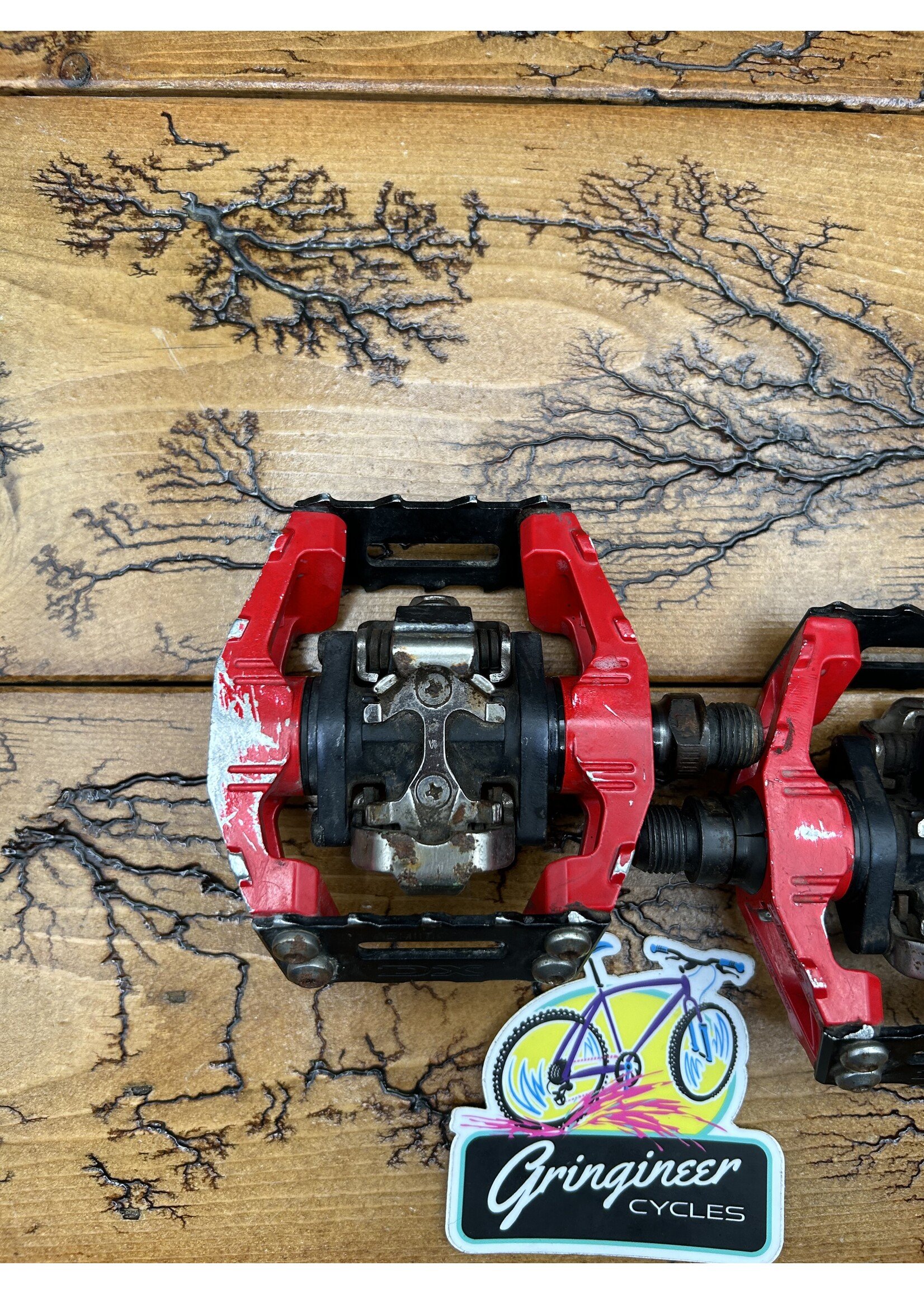 SHIMANO Shimano DX PD-M636 Red Clipless Platform Pedals