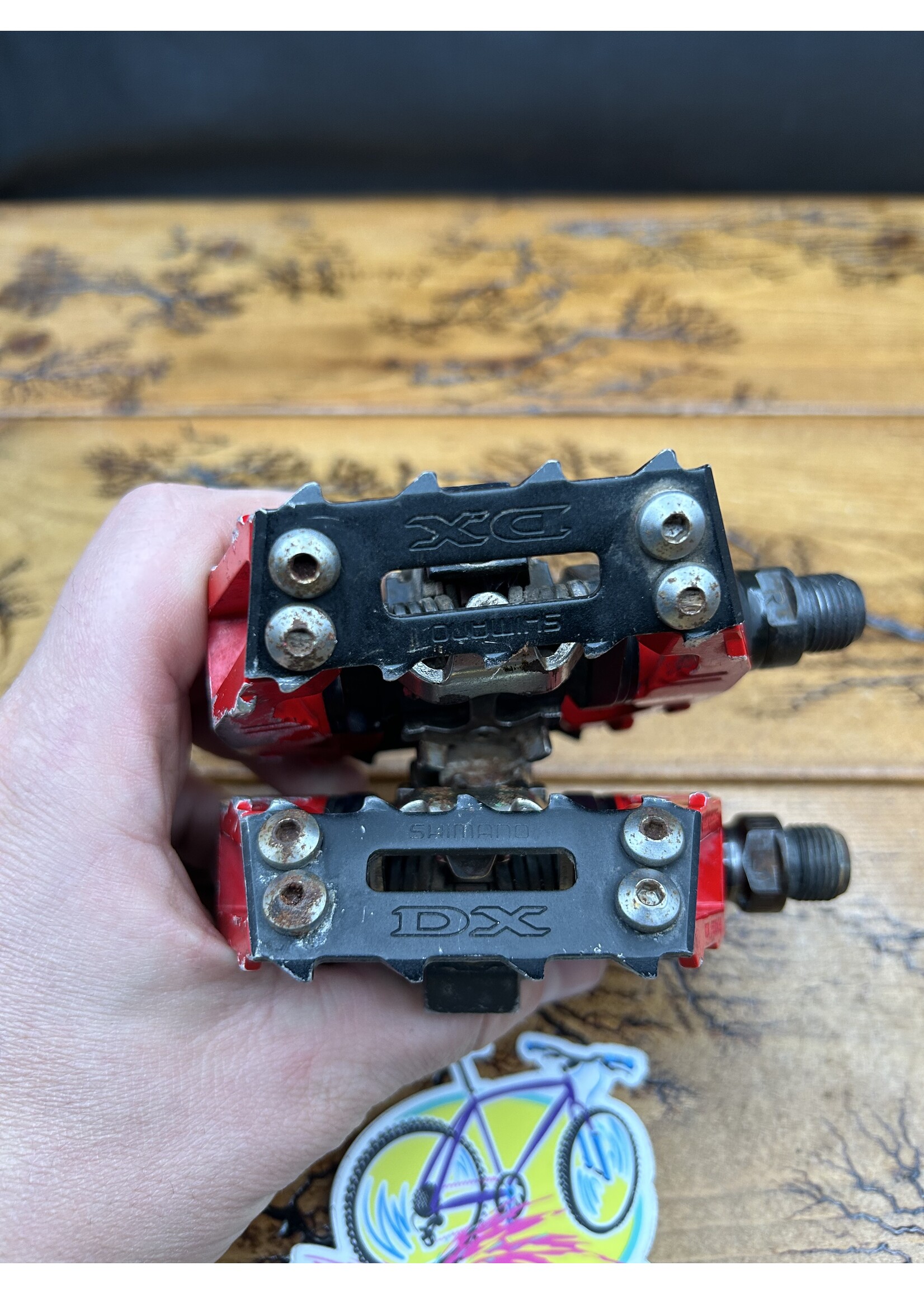 SHIMANO Shimano DX PD-M636 Red Clipless Platform Pedals