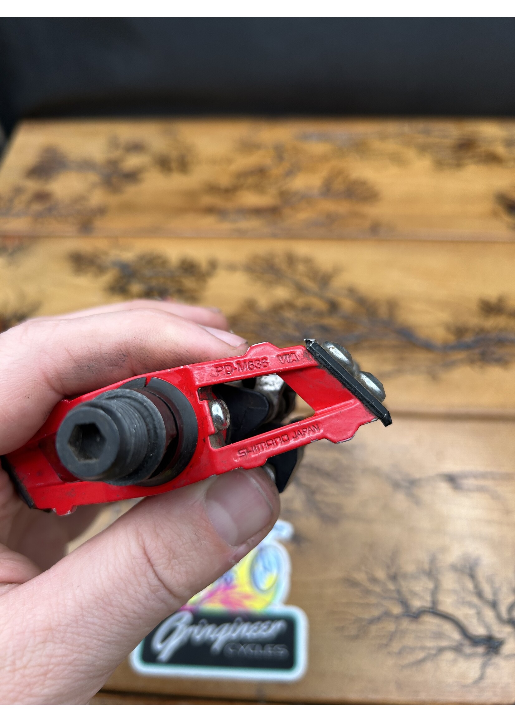 SHIMANO Shimano DX PD-M636 Red Clipless Platform Pedals