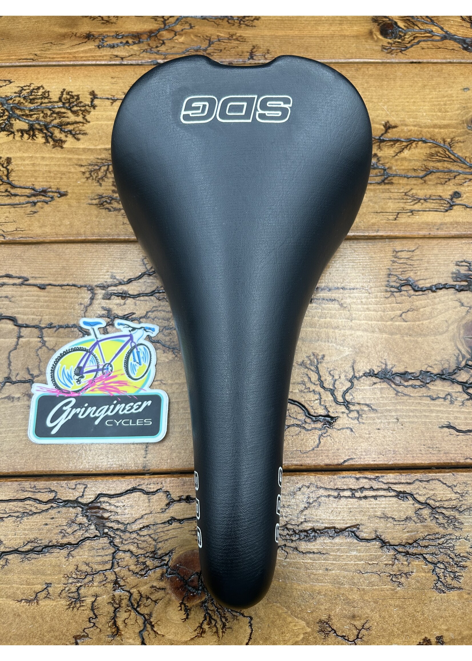 SDG SDG Comp Saddle