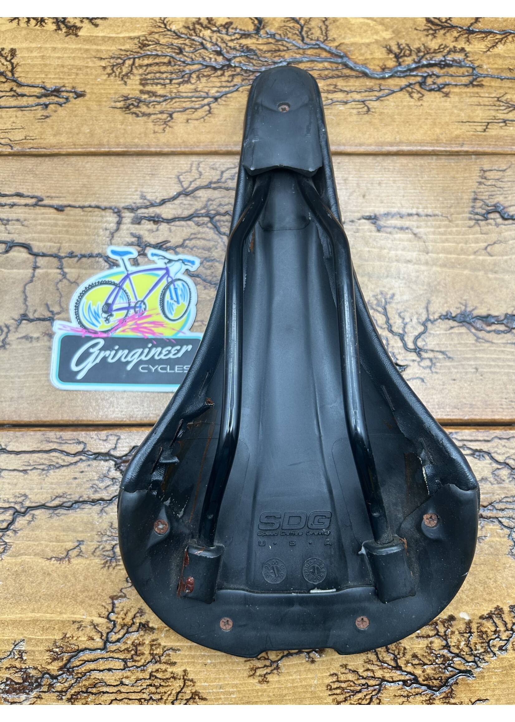 SDG SDG Comp Saddle