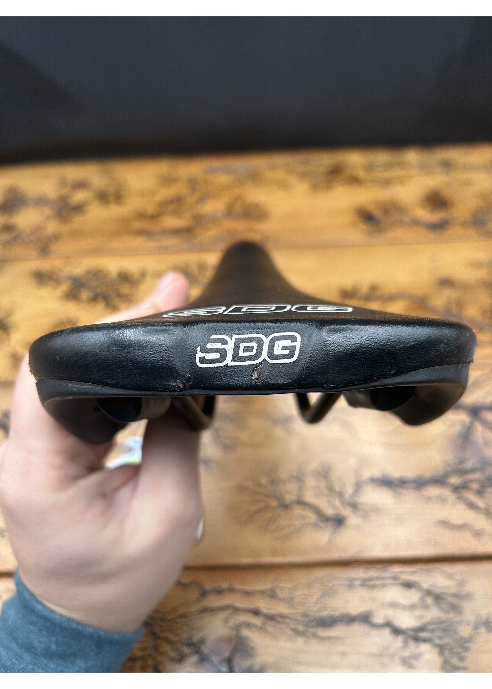 SDG SDG Comp Saddle