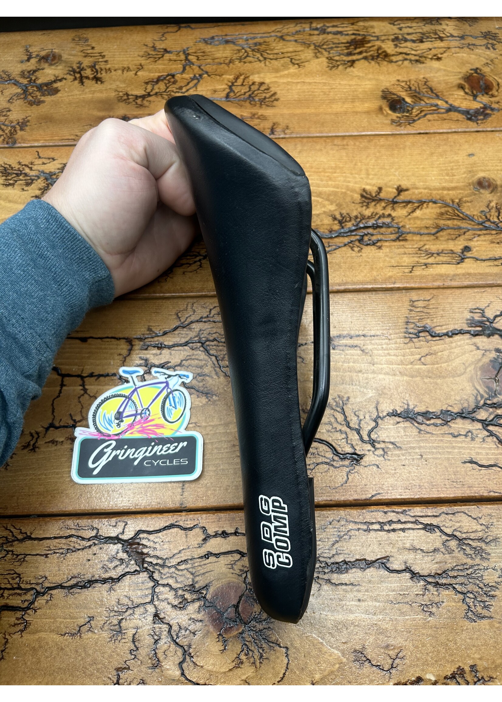 SDG SDG Comp Saddle