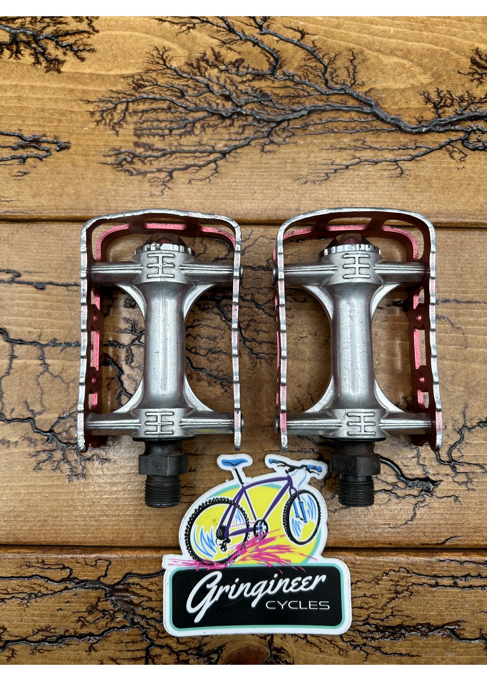 KKT KKT Lightning Red 9/16 Pedals