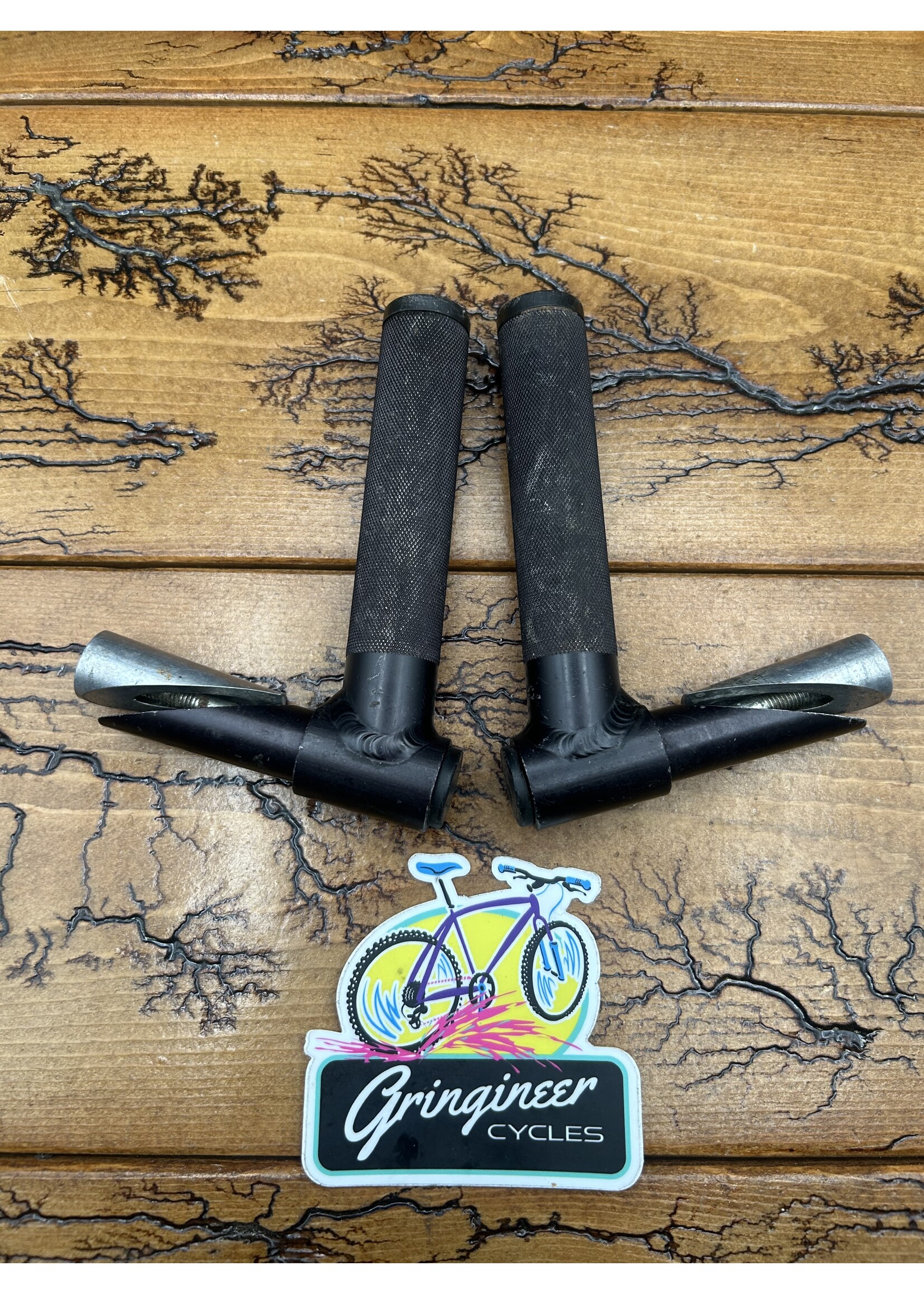 Control Tech Control Tech Black Short Expander Plug Style Bar Ends
