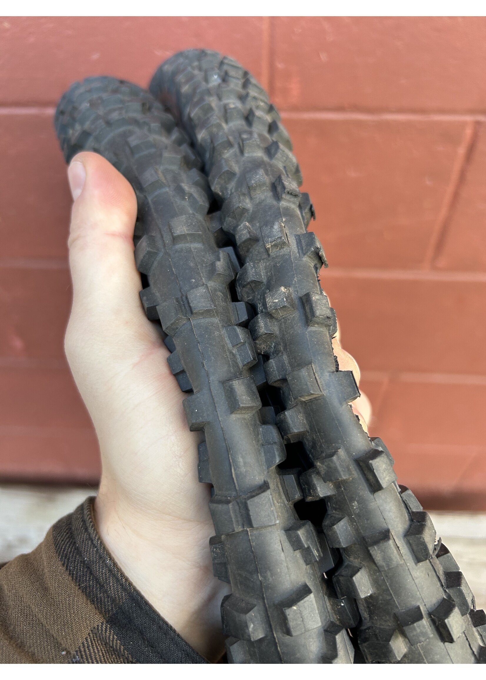 Kona Kona Break And Enter 26x1.98 Tires Set of 2