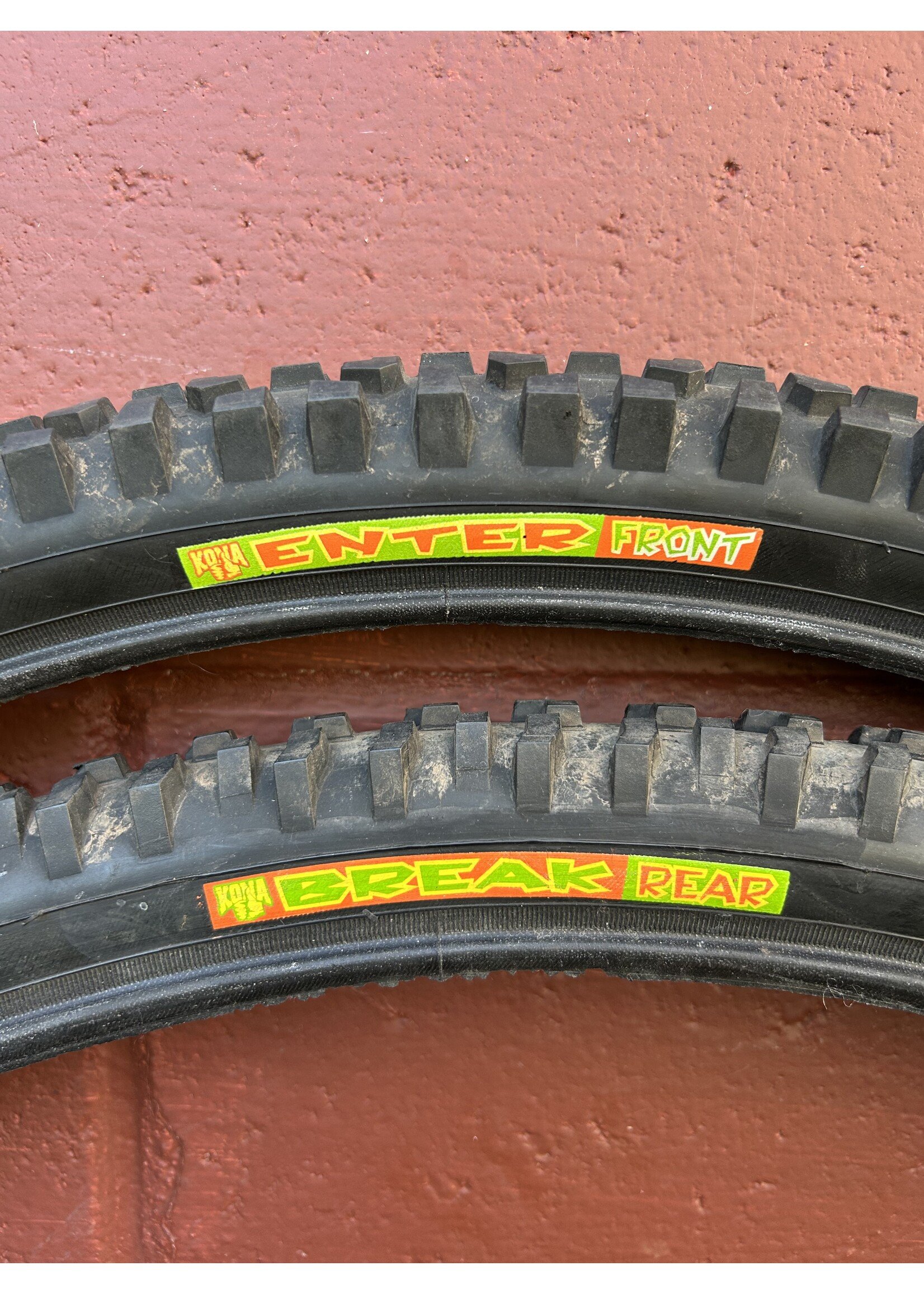 Kona Kona Break And Enter 26x1.98 Tires Set of 2