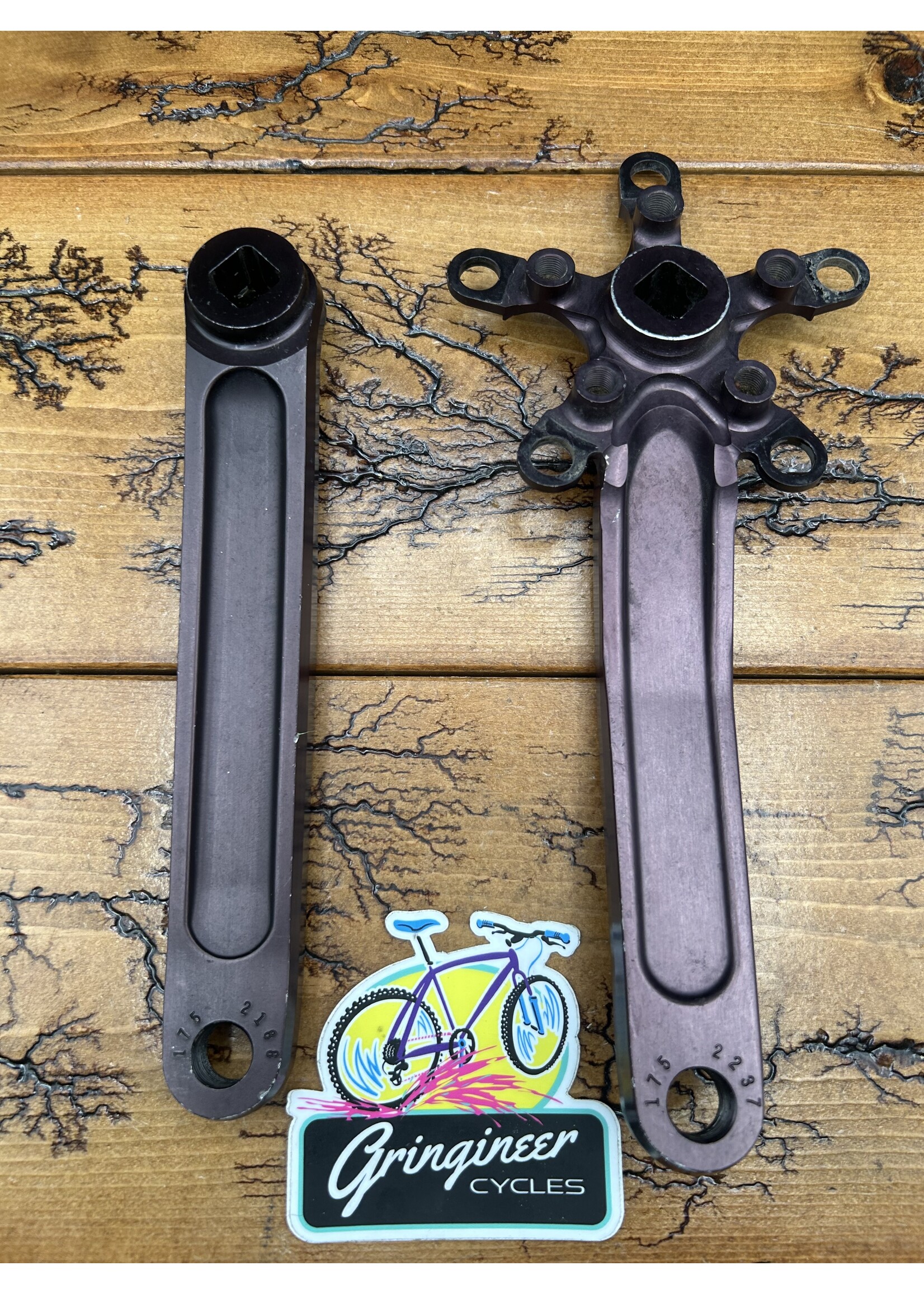 Raceface Raceface Forged Black ( Faded) 175mm Square Taper Crankarms