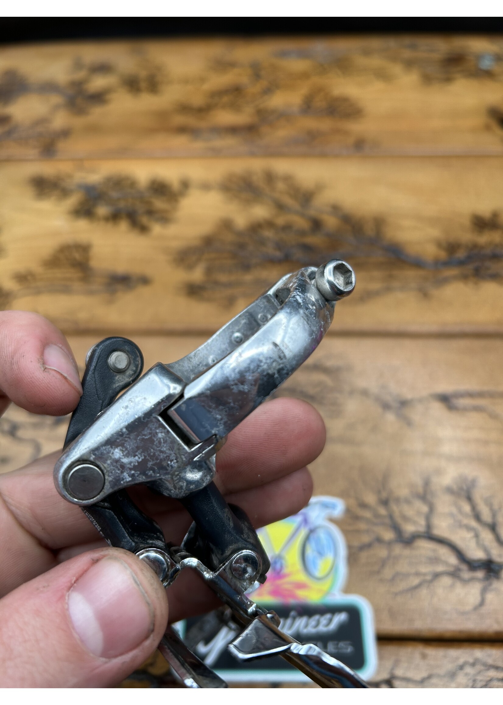 SHIMANO Shimano Deore XT FD-M737 31.8mm Clamp Bottom Pull Front Derailleur