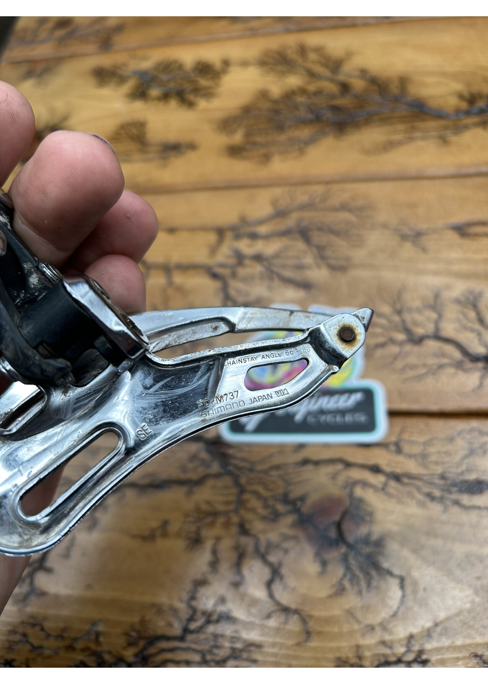 SHIMANO Shimano Deore XT FD-M737 31.8mm Clamp Bottom Pull Front Derailleur