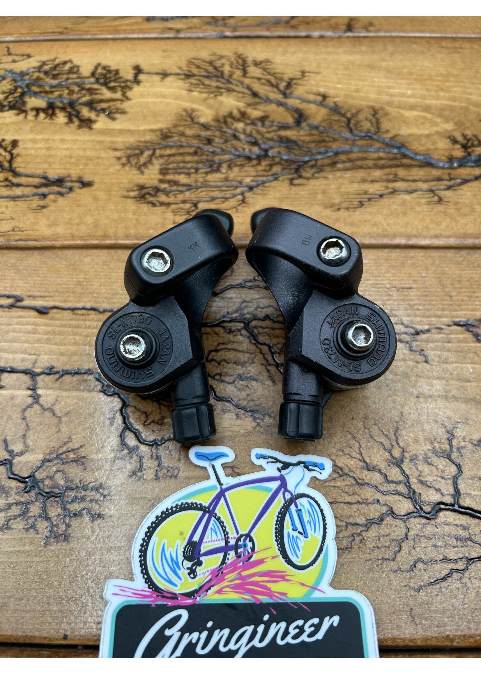 SHIMANO Shimano Deore XT SL-M730 3x6 Thumb Shifter Set