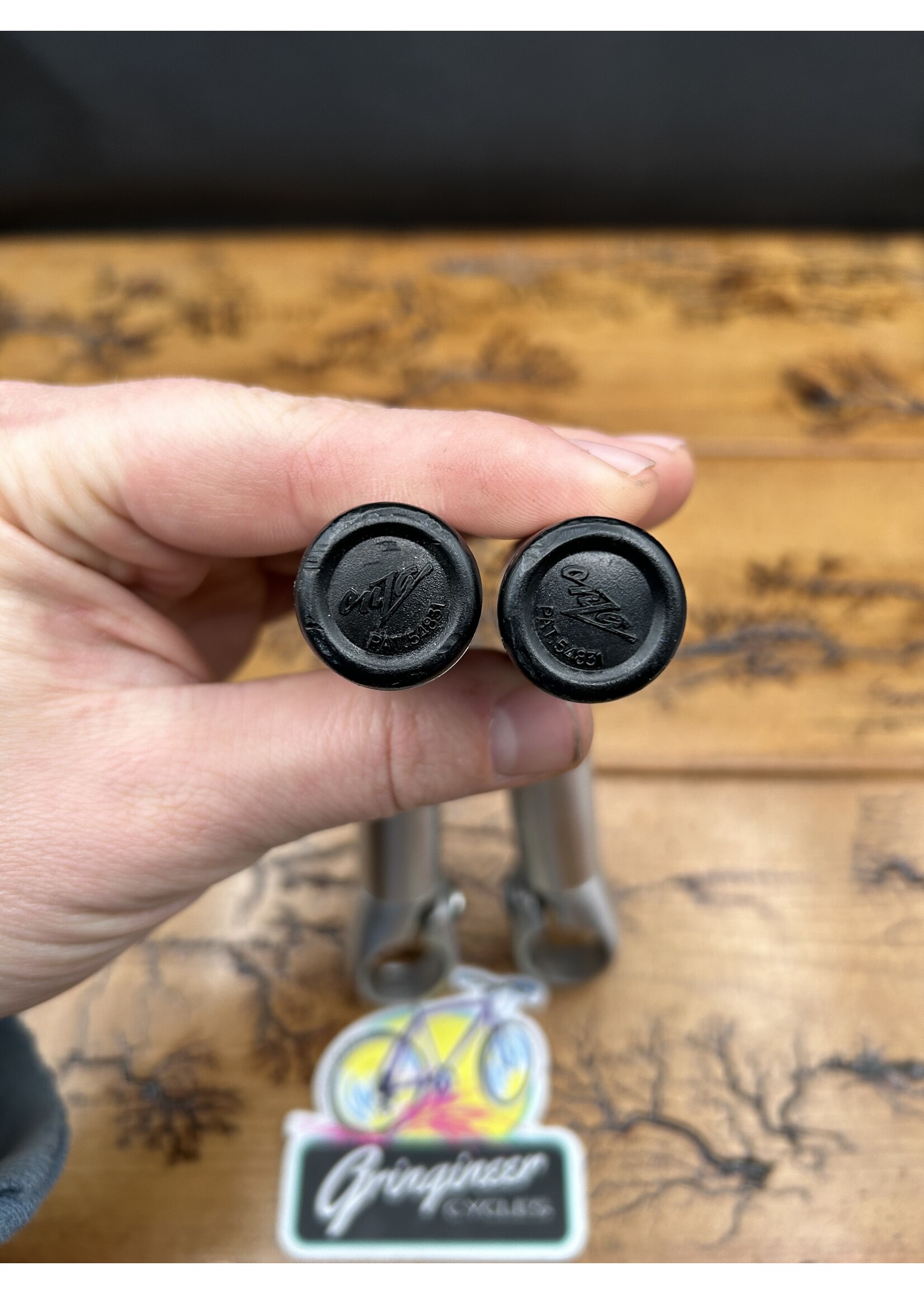 Onza Onza Aluminum Silver Barends