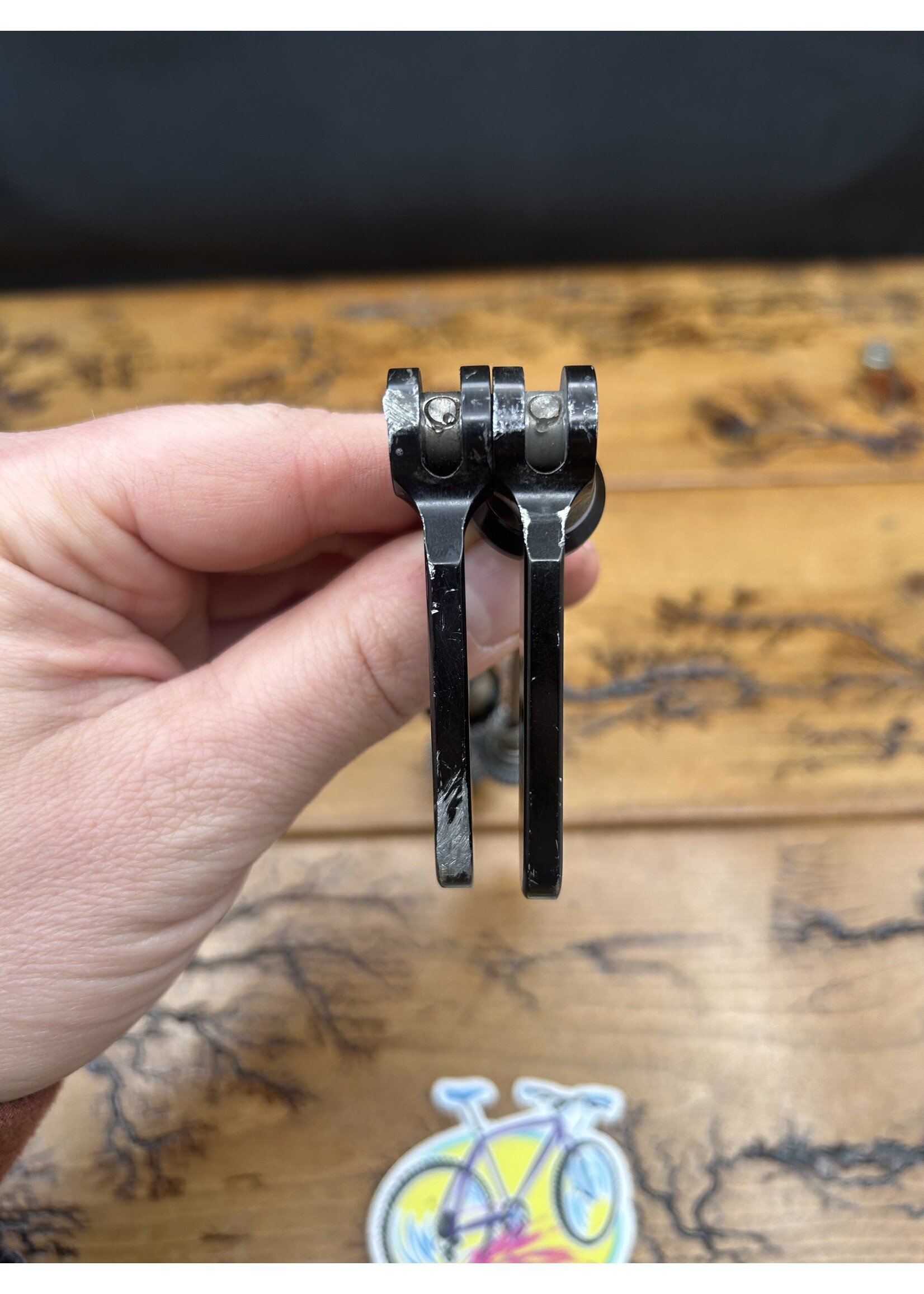 Ringle Ringle Black and Gold Titanium Twister Quick Release Skewer Set