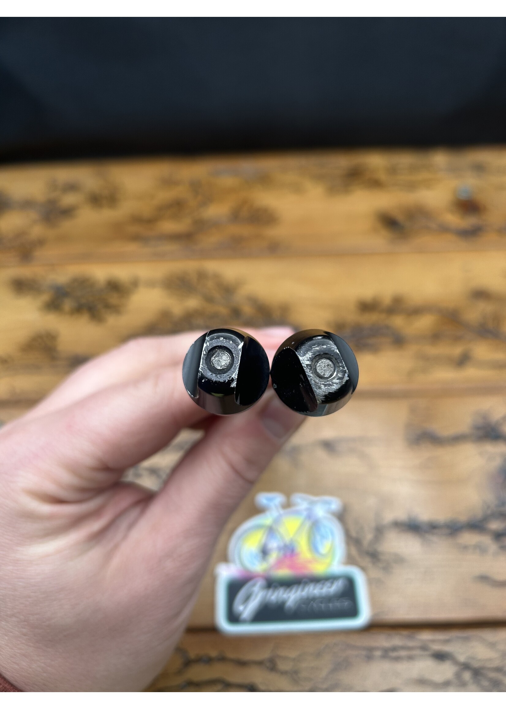 Ringle Ringle Black and Gold Titanium Twister Quick Release Skewer Set