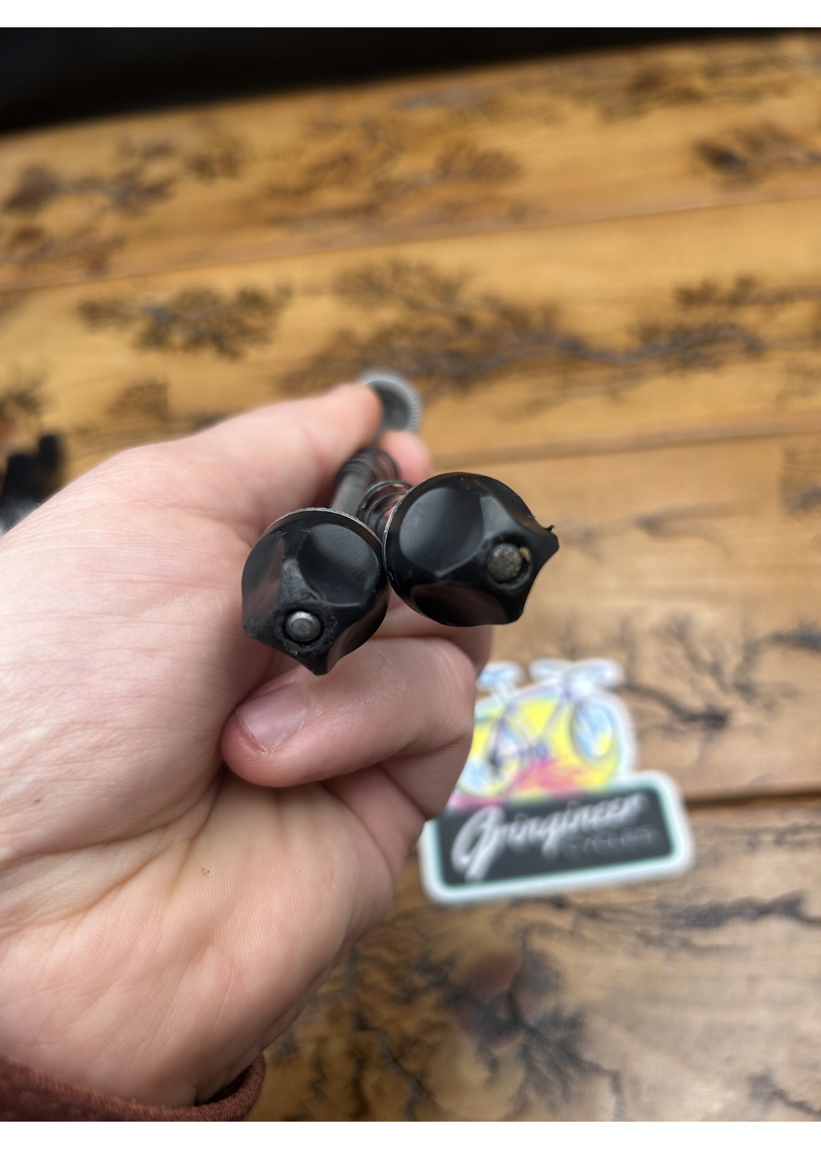 SHIMANO Shimano Deore XT Quick Release Skewers