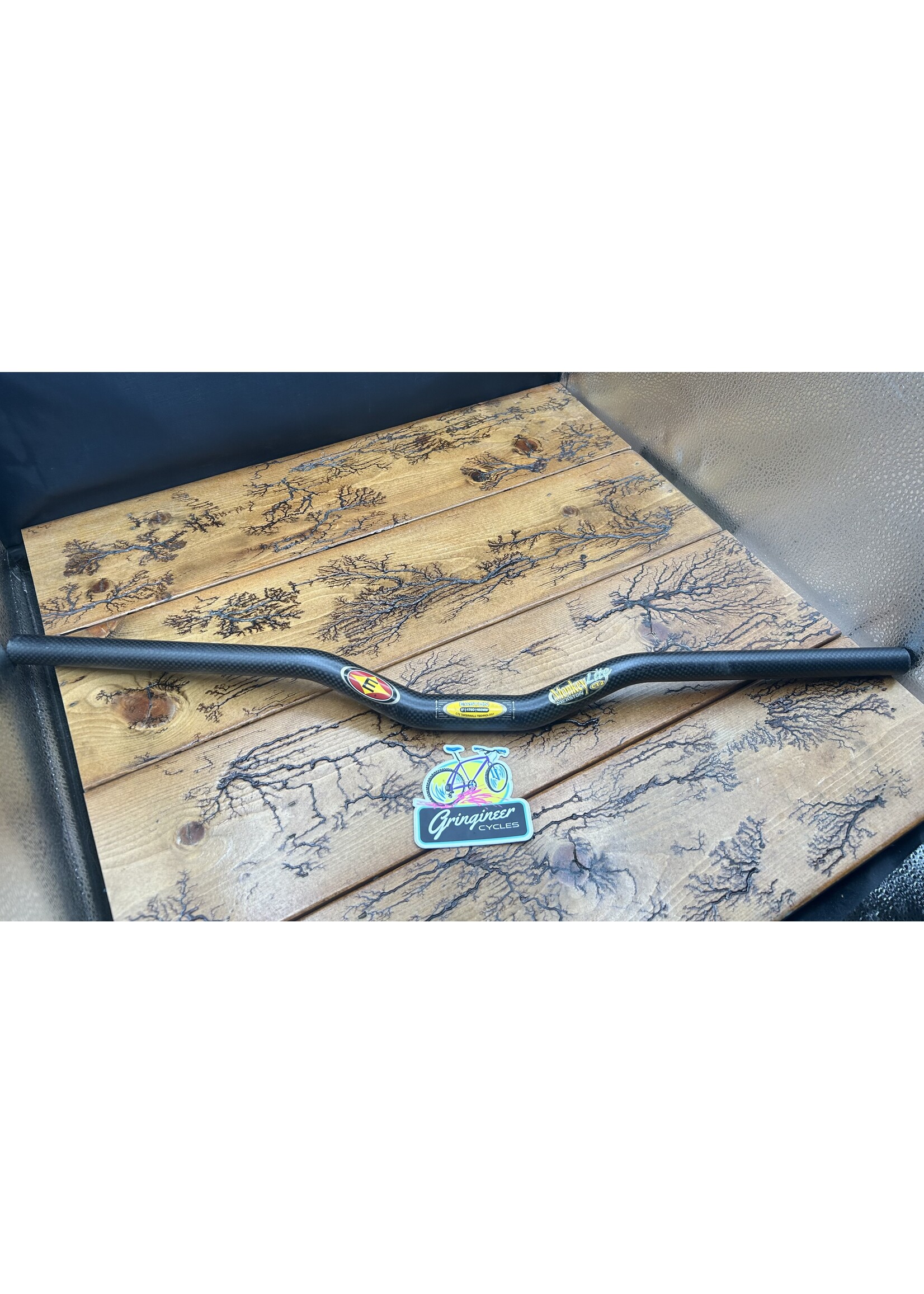 Easton Easton Monkey Lite CT2 660mm  25.4mm Carbon Riser Handlebar