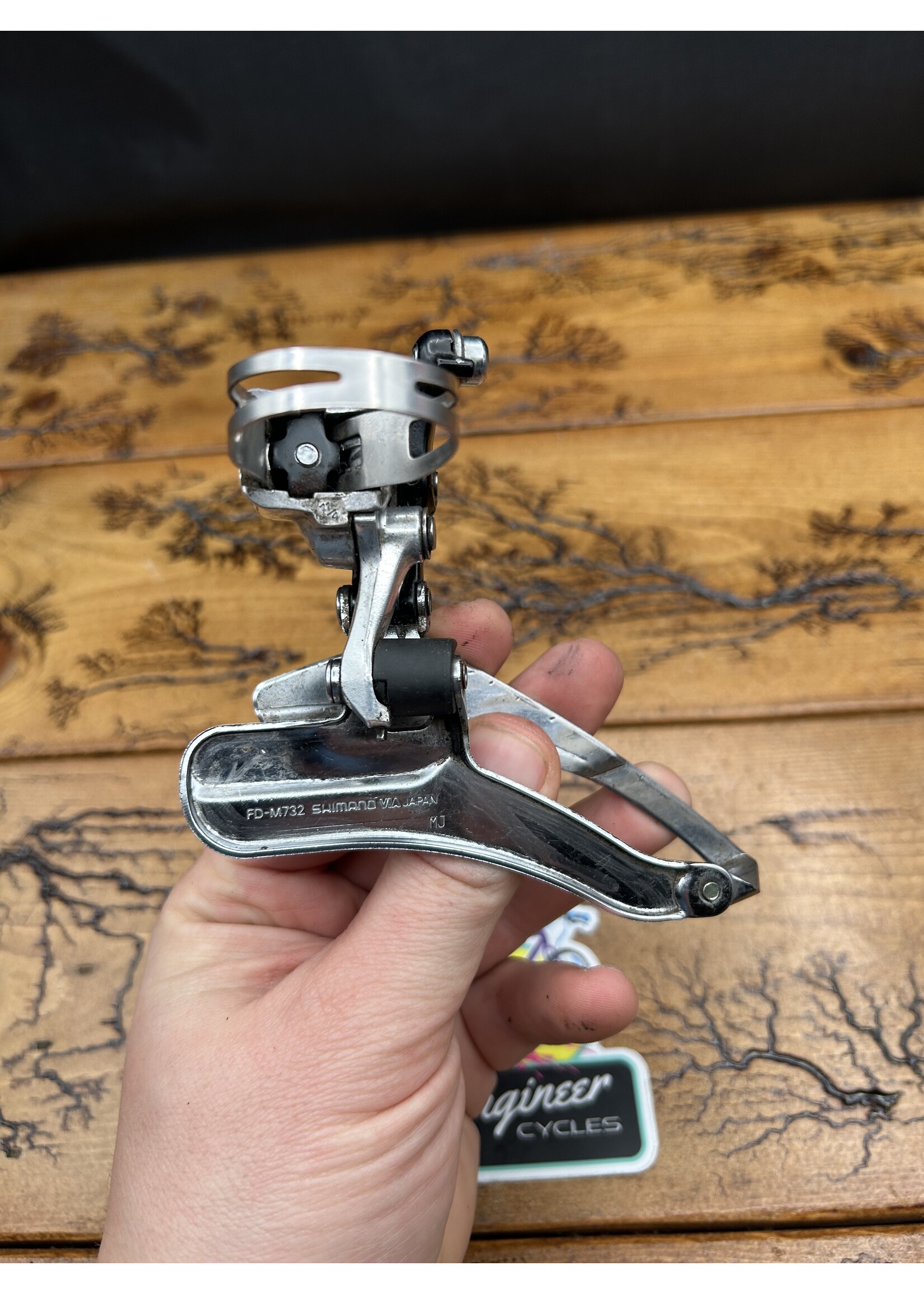 SHIMANO Shimano Deore XT FD-M732 31.8mm Front Derailleur