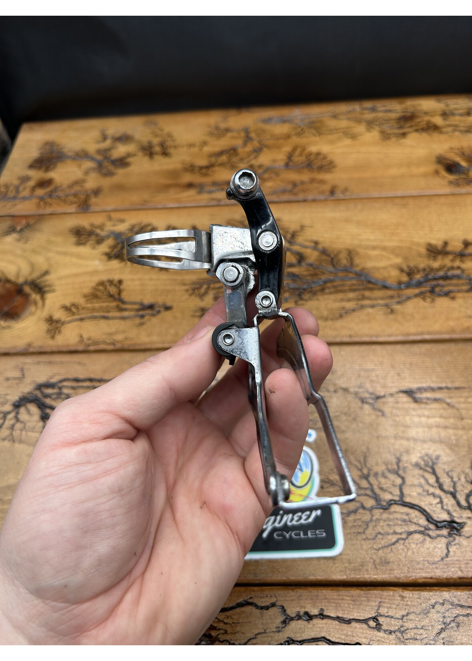 SHIMANO Shimano Deore XT FD-M732 31.8mm Front Derailleur