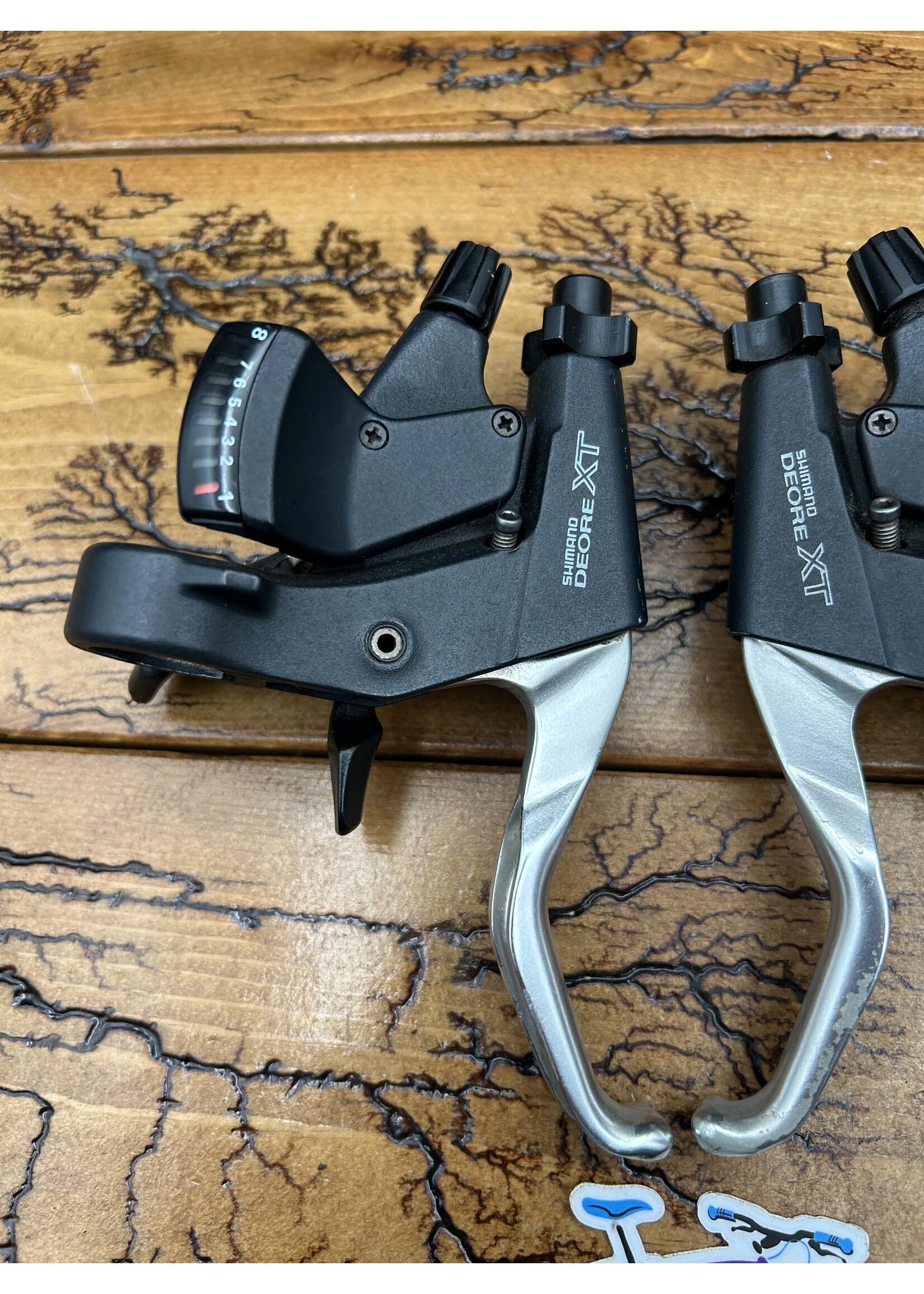 SHIMANO Shimano Deore XT ST-M739 3x8 Speed Shifters and Brake Levers