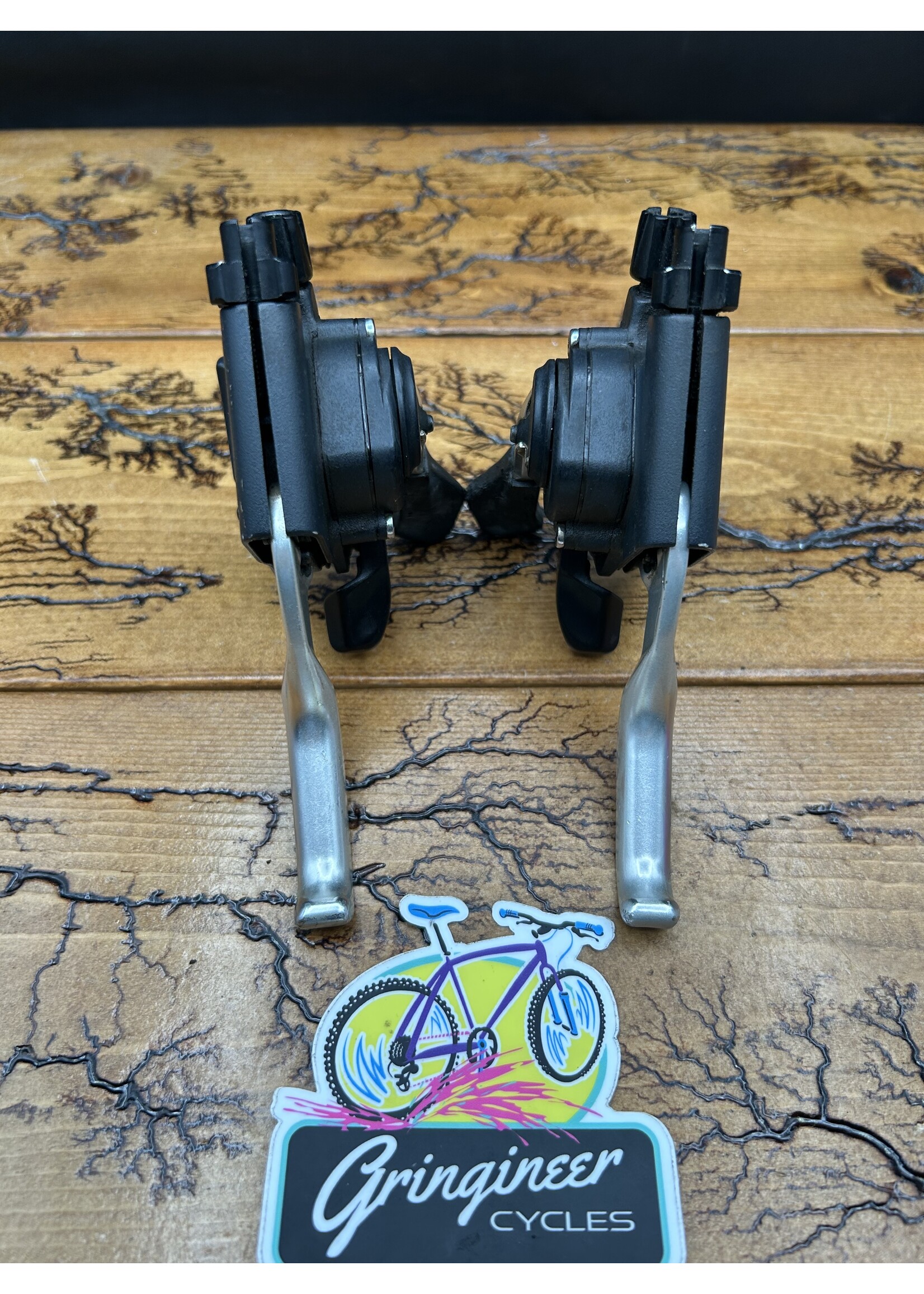 SHIMANO Shimano Deore XT ST-M739 3x8 Speed Shifters and Brake Levers