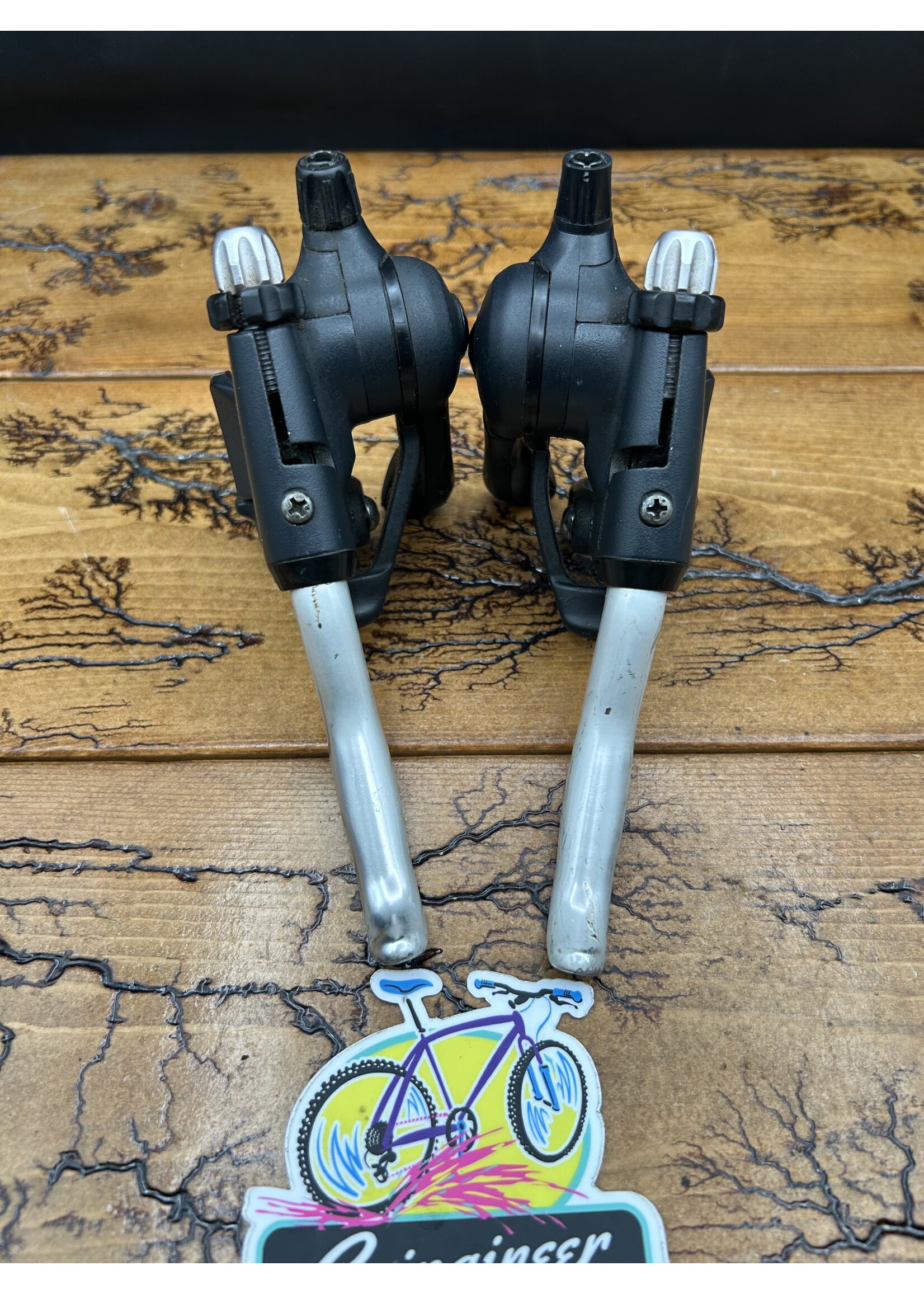 SHIMANO Shimano Deore XT ST-M737 3x8 Shifter Brake Lever Set