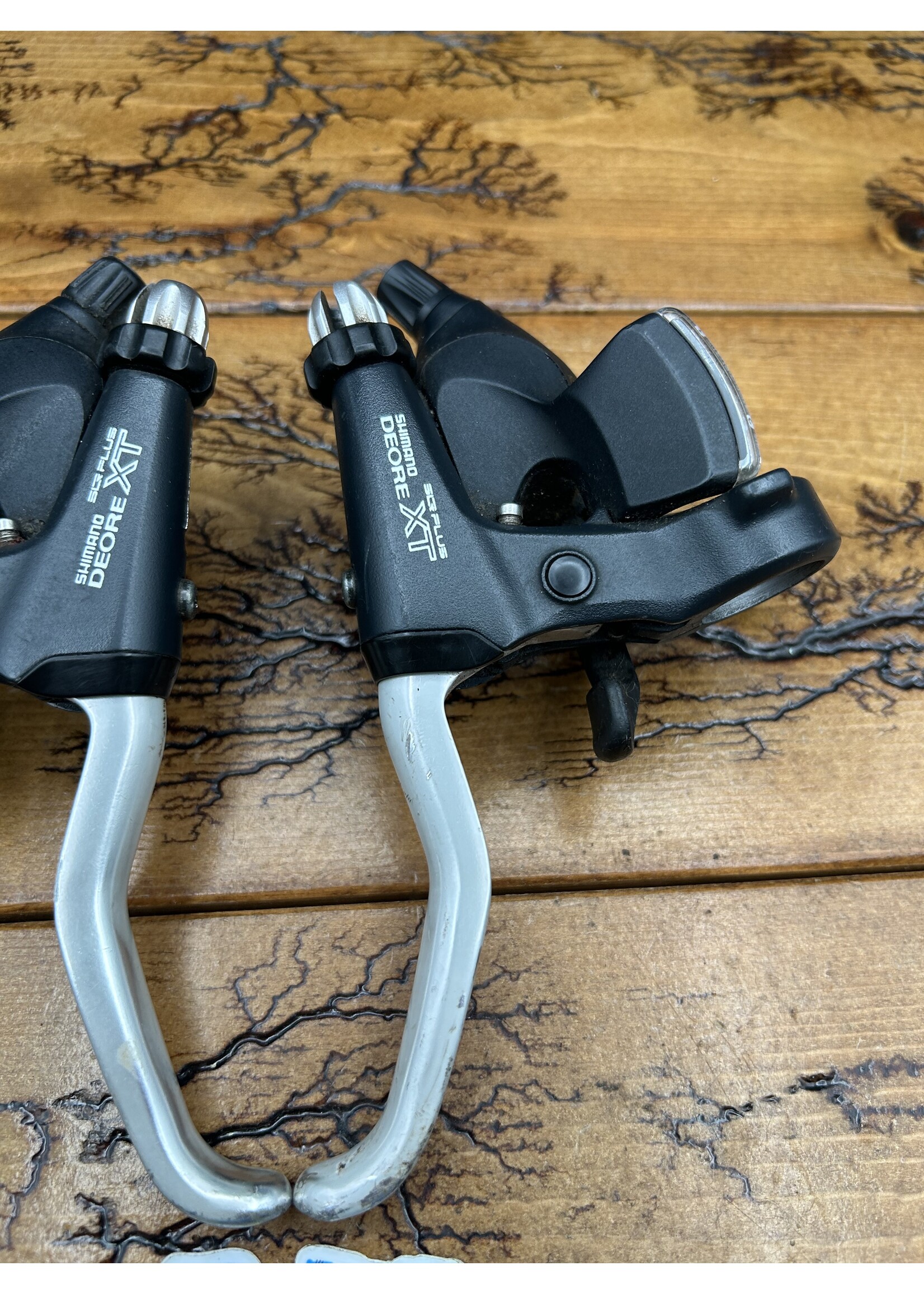 SHIMANO Shimano Deore XT ST-M737 3x8 Shifter Brake Lever Set