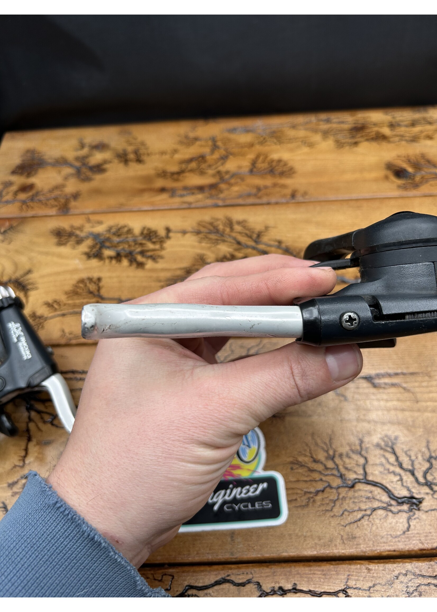 SHIMANO Shimano Deore XT ST-M737 3x8 Shifter Brake Lever Set